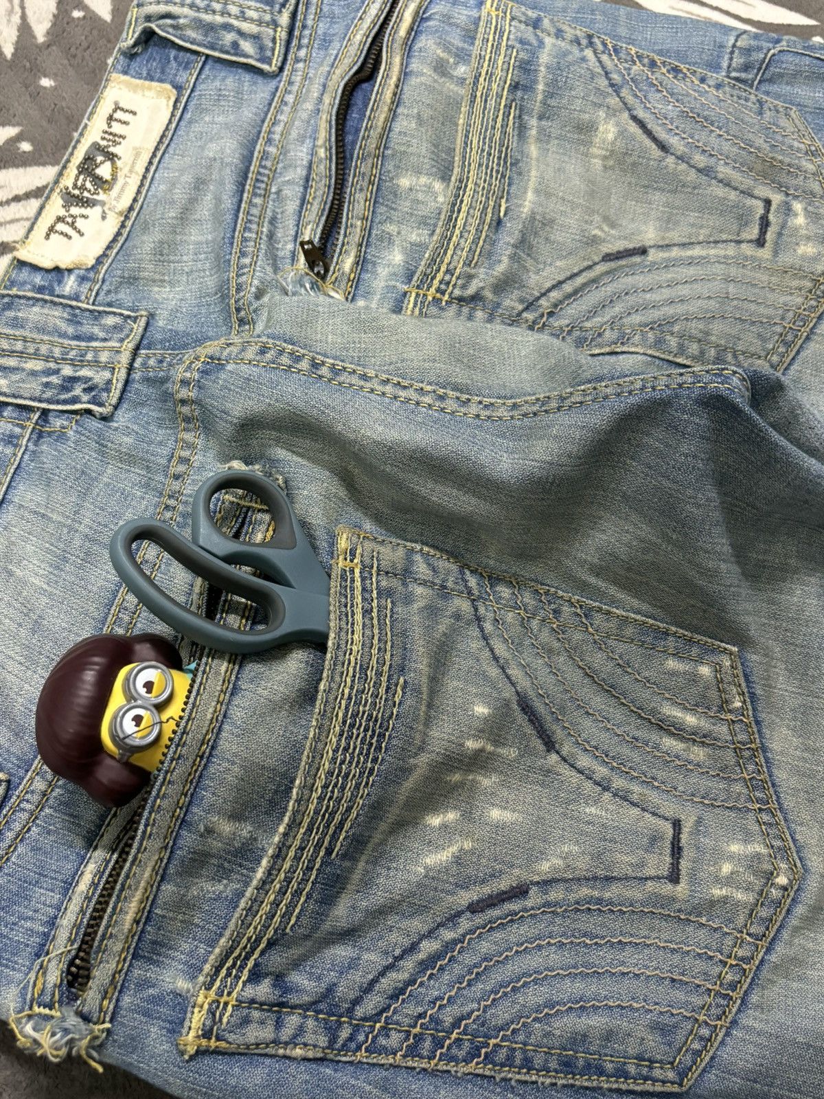 Tornado Mart Vintage Taverniti Sacha Mud Wash Flare Distressed Jeans Size US 32 / EU 48 - 13 Thumbnail