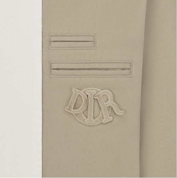 Dior o1w1db10525 483D48 Coach Jacket in Beige Size US S / EU 44-46 / 1 - 3 Thumbnail