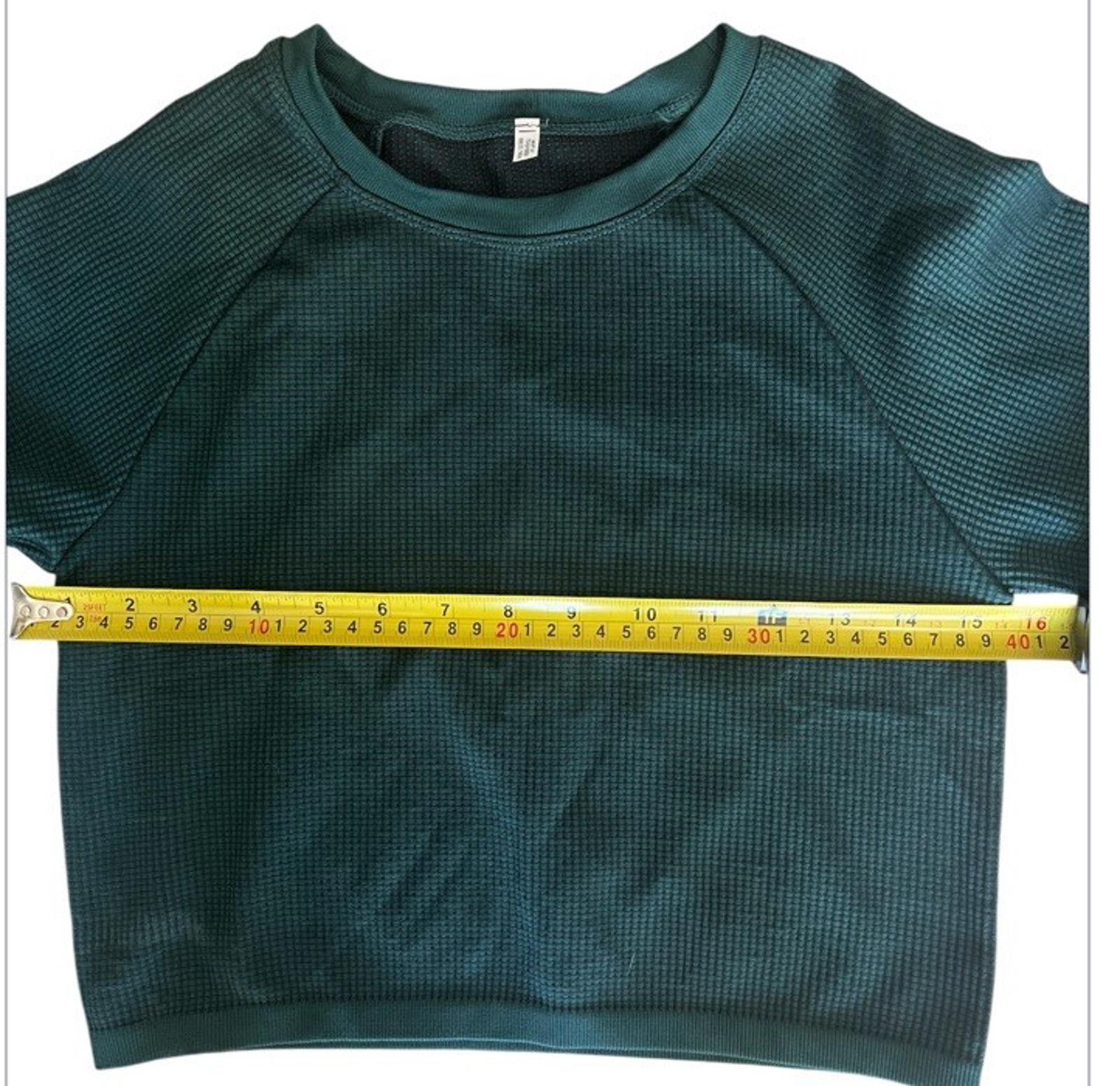 Designer Offline by Aerie sidewalk Ribbed long sleeve crop top Sz M Size M / US 6-8 / IT 42-44 - 3 Thumbnail