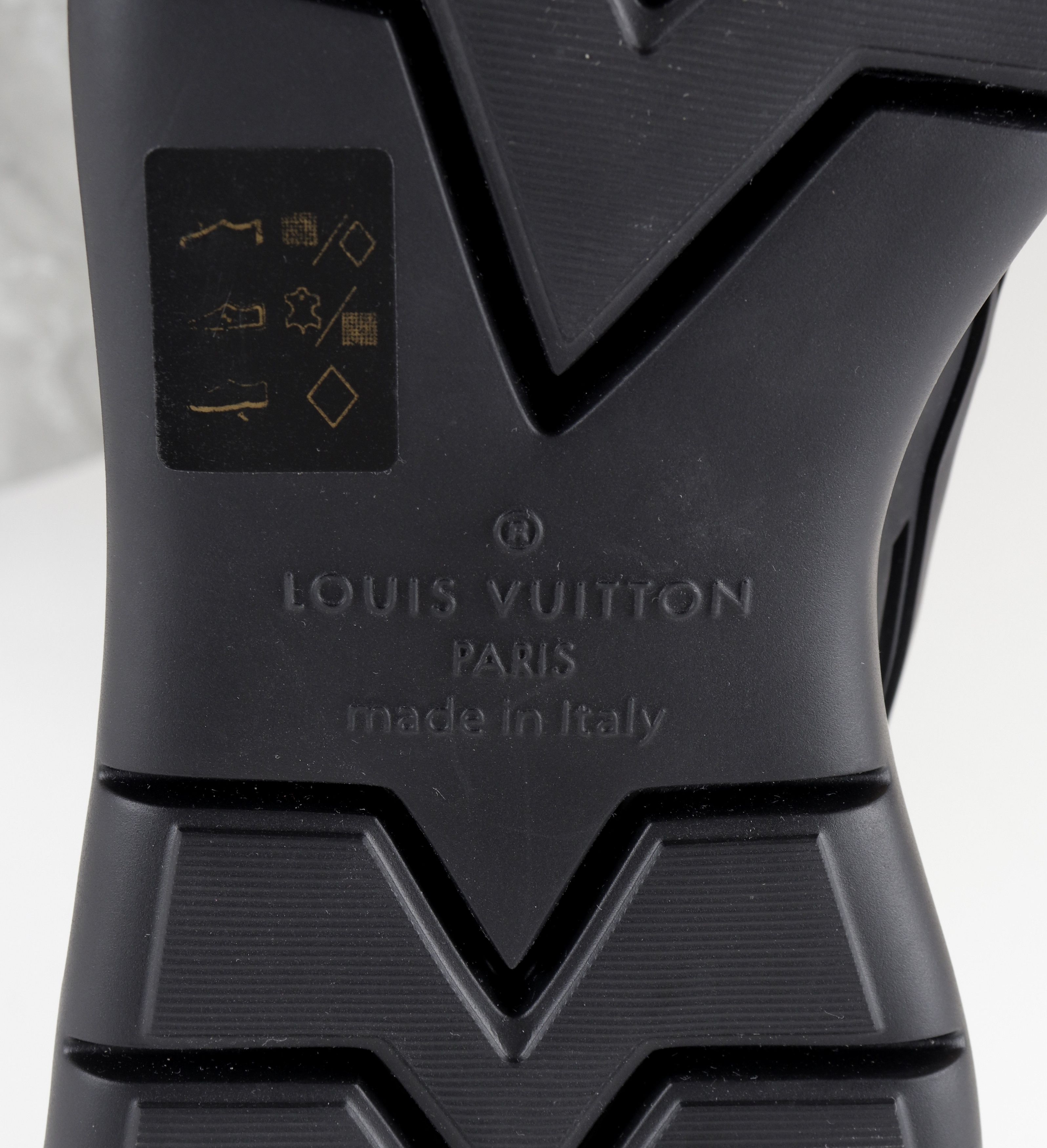 Louis Vuitton Louis Vuitton Fastlane Denim Black Monogram Sneakers Size US 9.5 / EU 42-43 - 11 Thumbnail