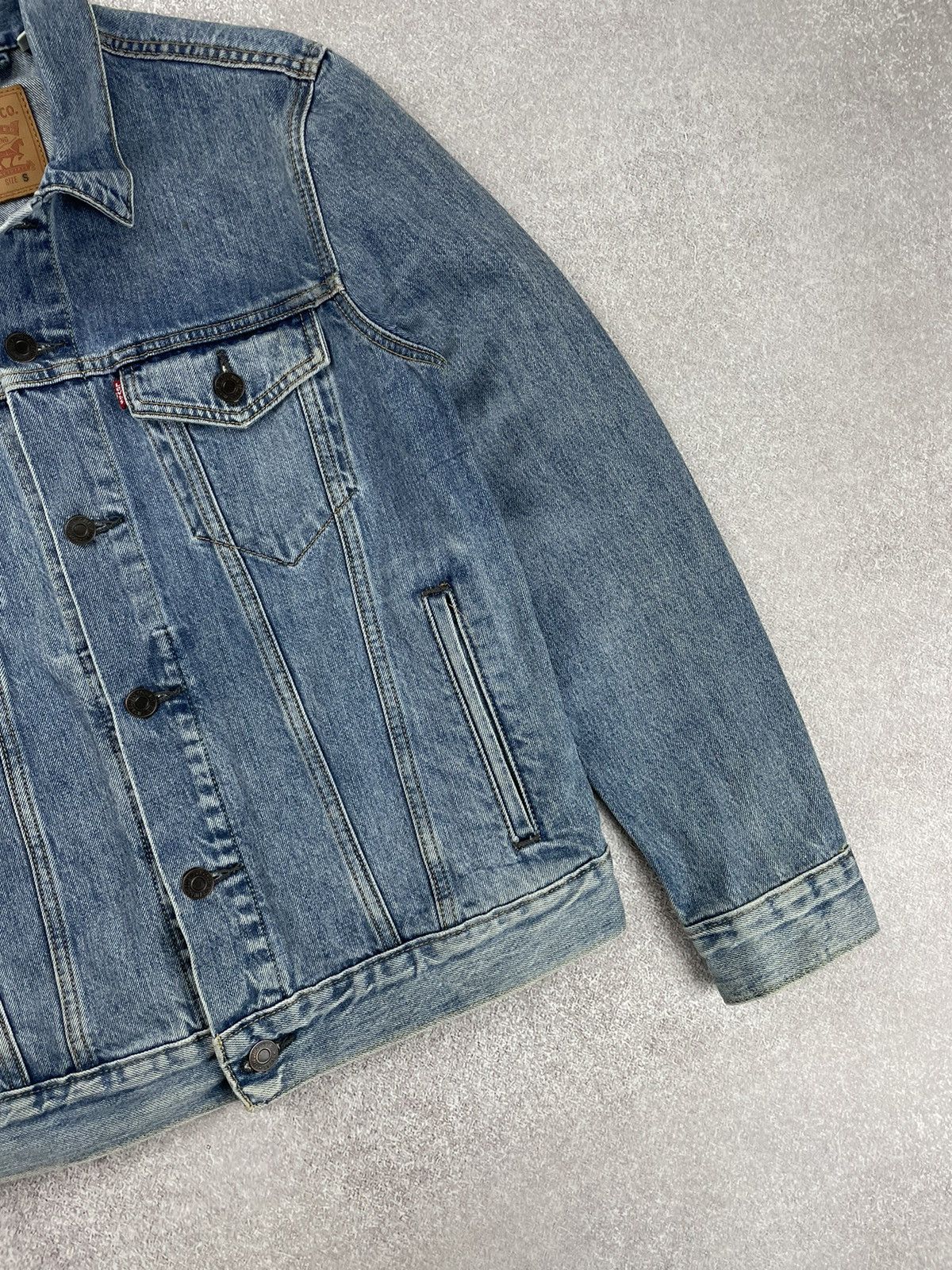 Levi's × Levi's Vintage Clothing Levi’s Denim Trucker Jacket Men’s Size US S / EU 44-46 / 1 - 3 Thumbnail