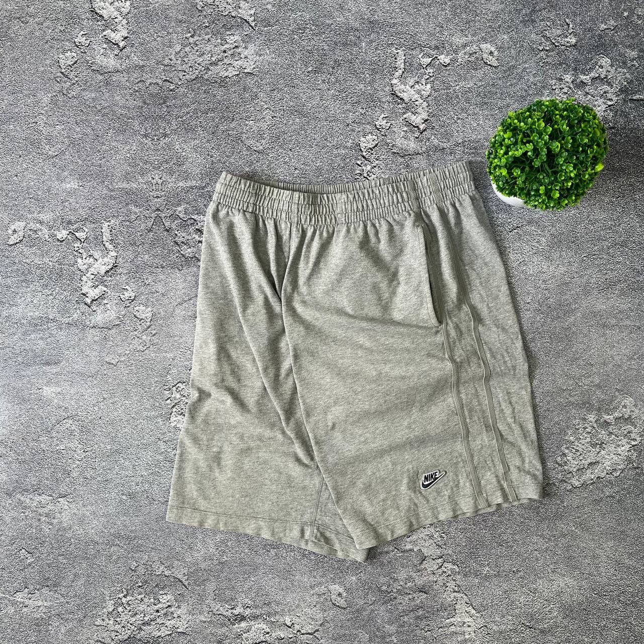 Nike Vintage Nike Drill y2k Hype Logo Shorts,Size M Size US 33 - 1 Thumbnail