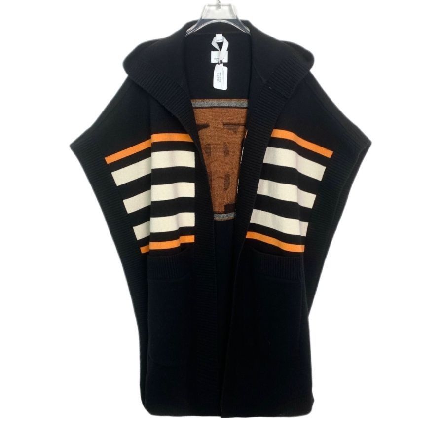 Burberry Burberry Logo Intarsia Wool Knit Hooded Shawl (Black) Size ONE SIZE - 1 Thumbnail