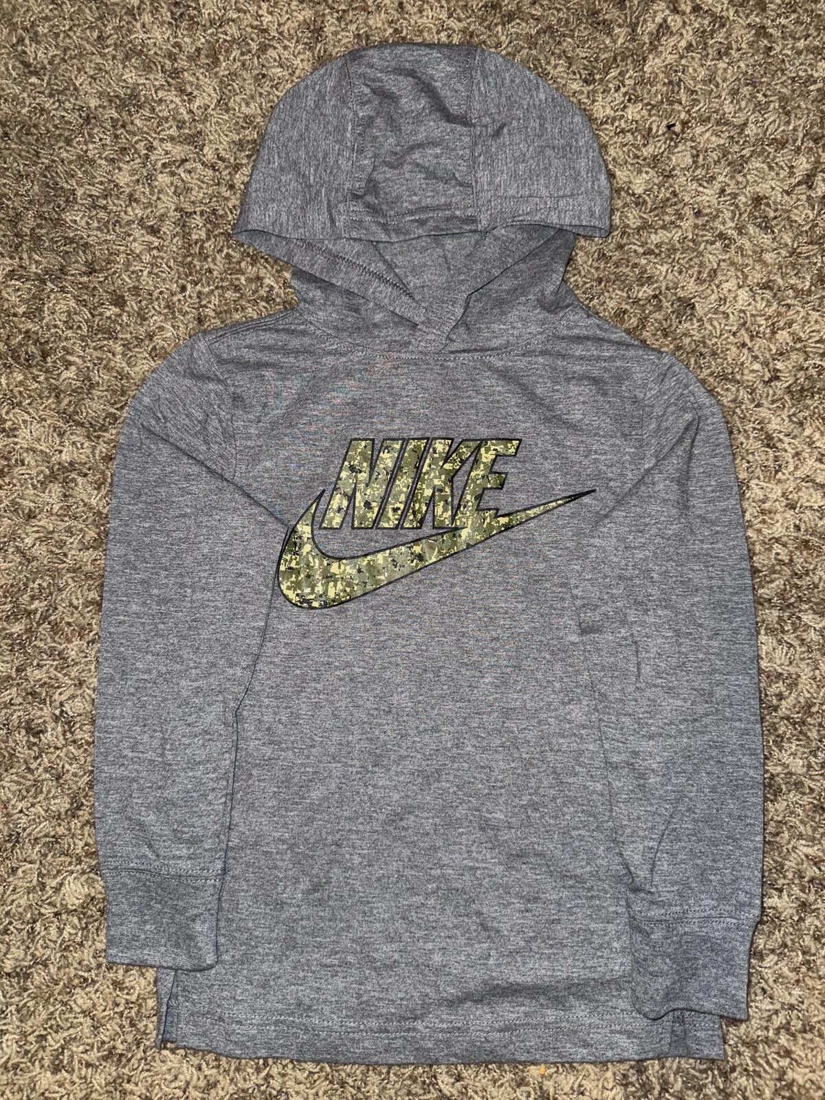 Nike Nike Big Kid’s (Boy’s) Digital Confetti Logo Hoodie Size US M / EU 48-50 / 2 - 1 Thumbnail