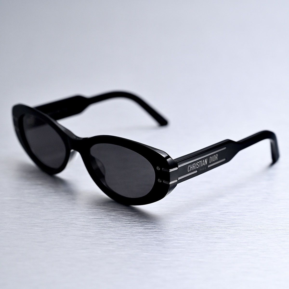 Dior DIOR DIORSIGNATURE B8U 14A0 SUNGLASSES Size ONE SIZE - 2 Thumbnail