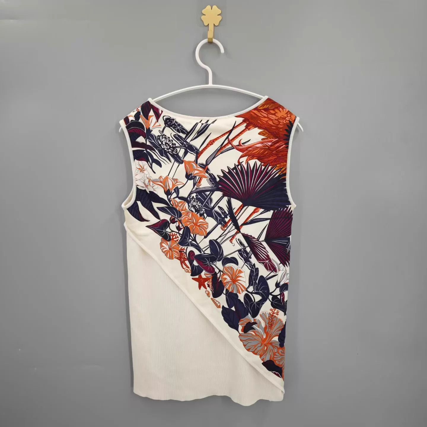 Hermes Women's Hermes Floral Vest 36 New with tags Size XS / US 0-2 / IT 36-38 - 2 Thumbnail
