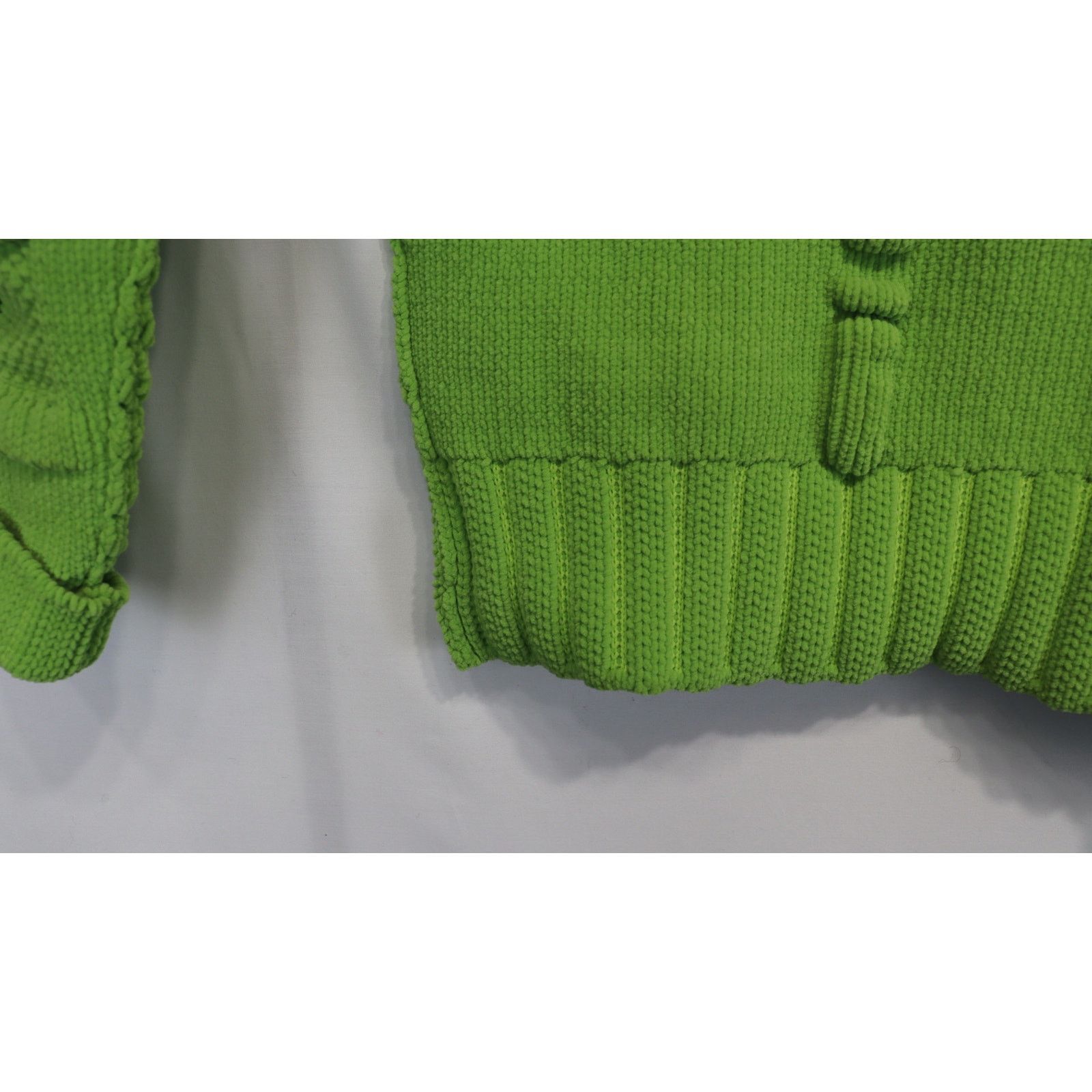 Bottega Veneta o1rshd1 Alphabet Chenille Knitwear Sweater in Green Size US S / EU 44-46 / 1 - 10 Thumbnail