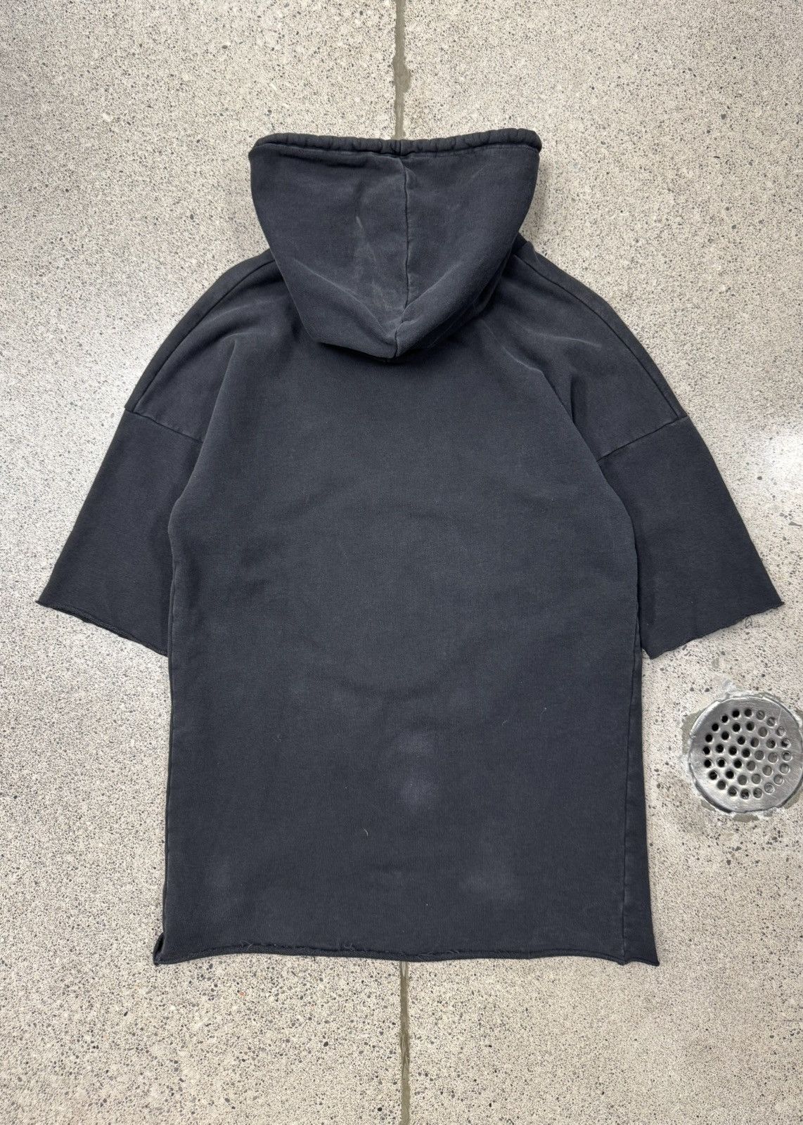 Raf Simons SS2003 Raf Simons ‘Consumed’ Short Sleeve Cutoff Hoodie Size US S / EU 44-46 / 1 - 4 Thumbnail
