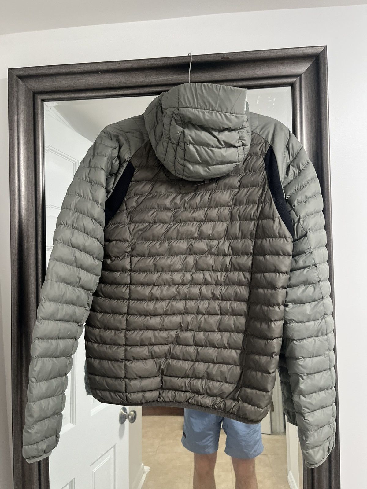 Haglofs Haglofs grey and green khaki microlight pertex puffer jacket Size US S / EU 44-46 / 1 - 6 Thumbnail