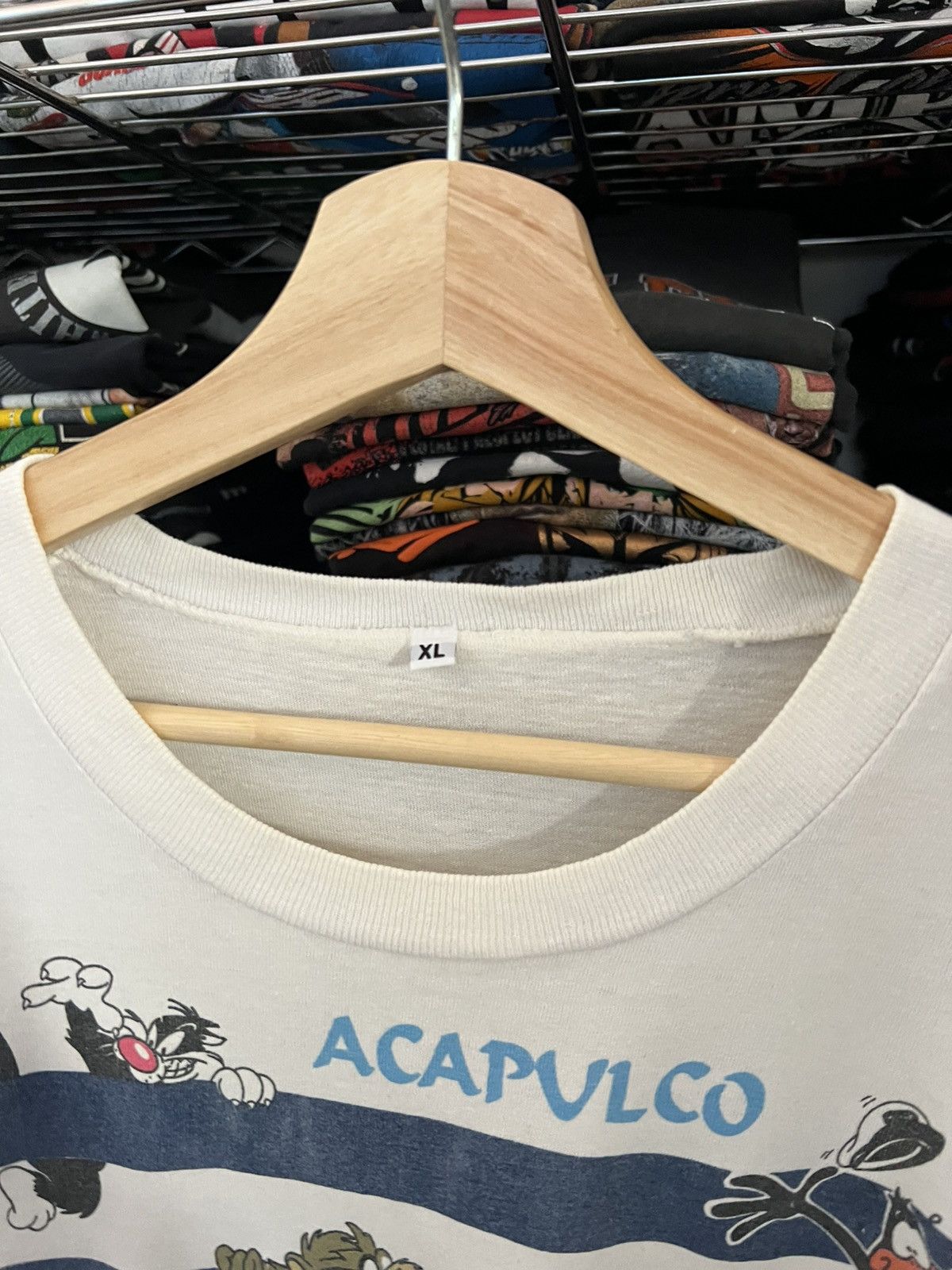 Warner Bros 90s Looney Tunes Acapulco Souvenir Tee Size US XL / EU 56 / 4 - 4 Thumbnail