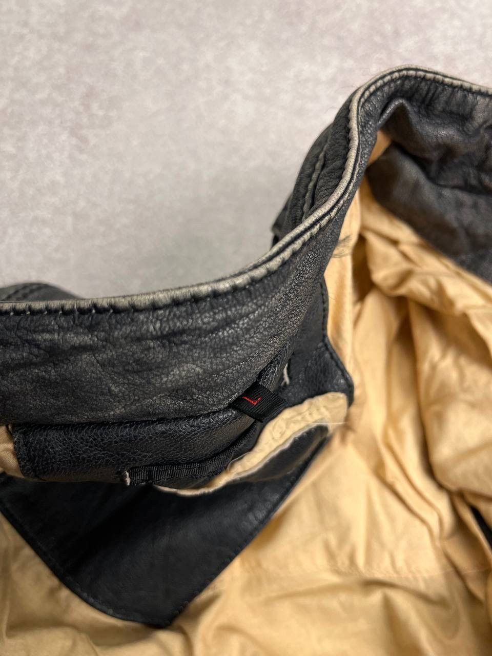 Other VINTAGE GENUINE LEATHER GRUNGE ABSTRACT JACKET Y2K L Size US L / EU 52-54 / 3 - 7 Thumbnail