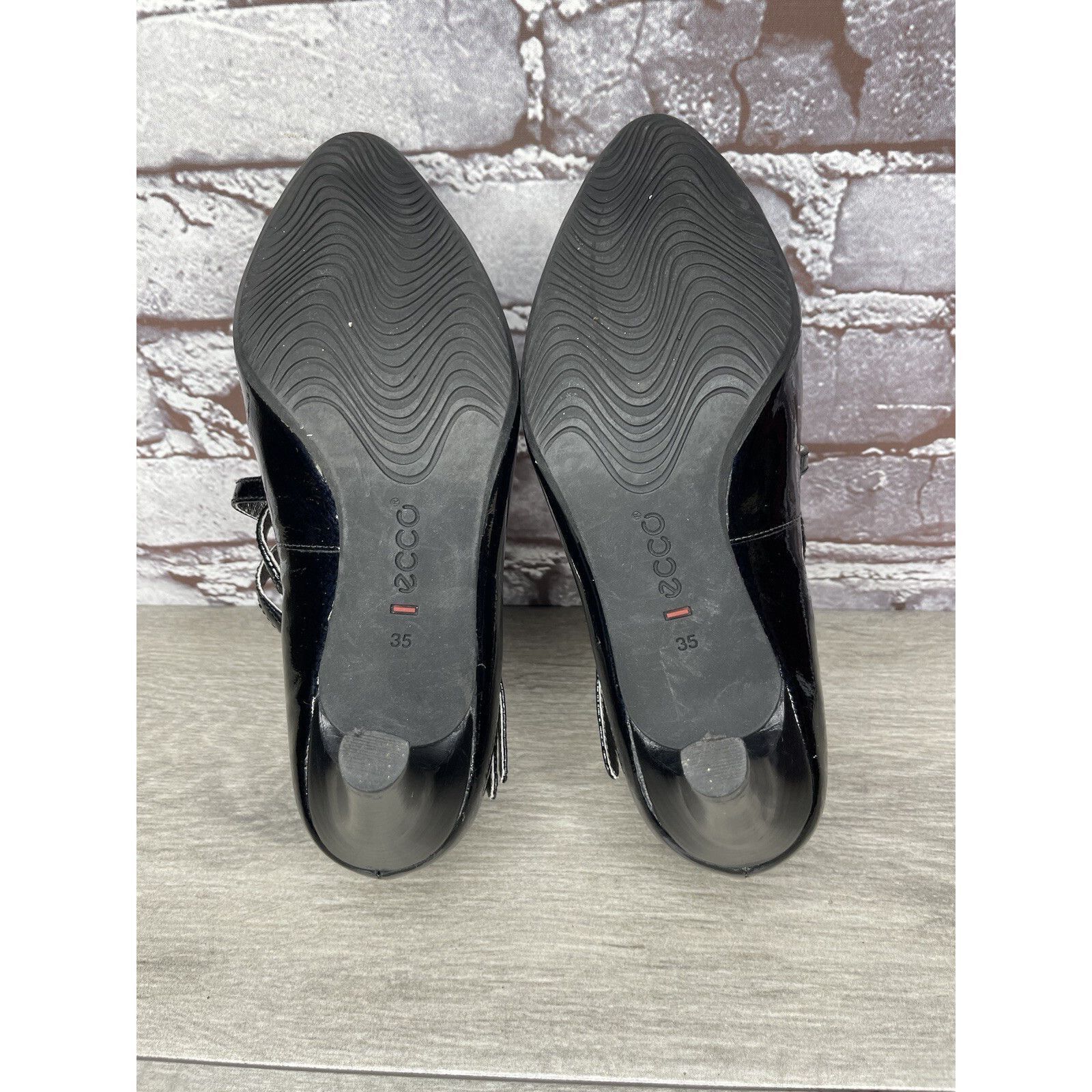 Ecco Ecco Navy Blue Patent Leather Mary Jane Strap Heels Shoes Wo Size US 5 / IT 35 - 24 Thumbnail