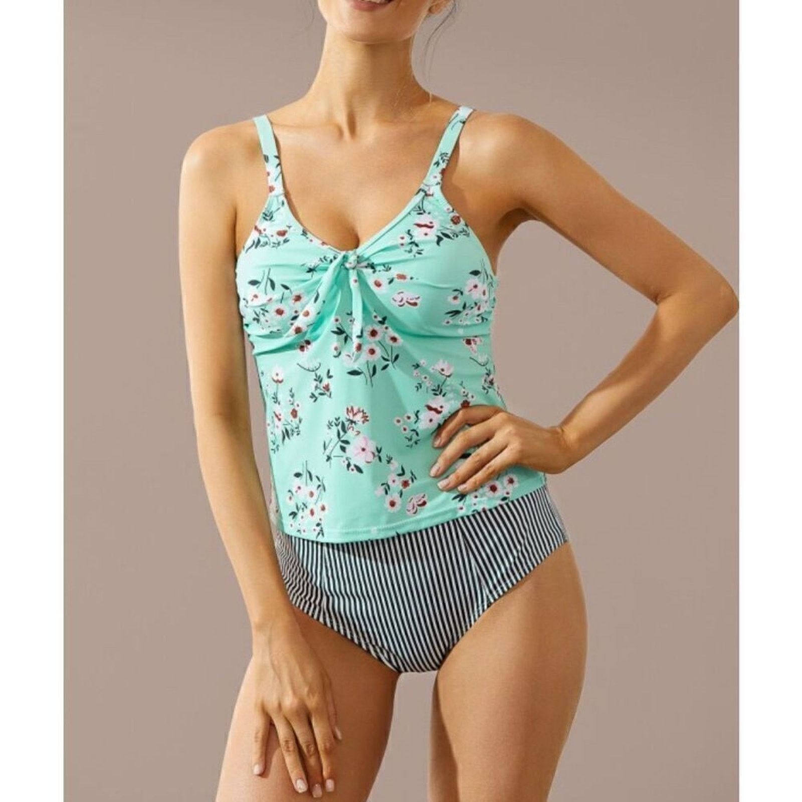 Other Beachsissi Blue Floral Padded Tankini Swim Top LARGE NWT Size ONE SIZE - 1 Thumbnail