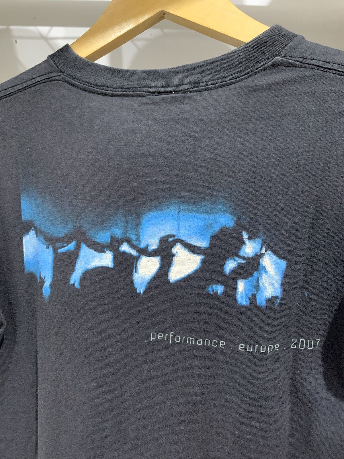 Band Tees Vintage 2000s Nine Inch Nails Performance Europe Tee Size US S / EU 44-46 / 1 - 5 Thumbnail