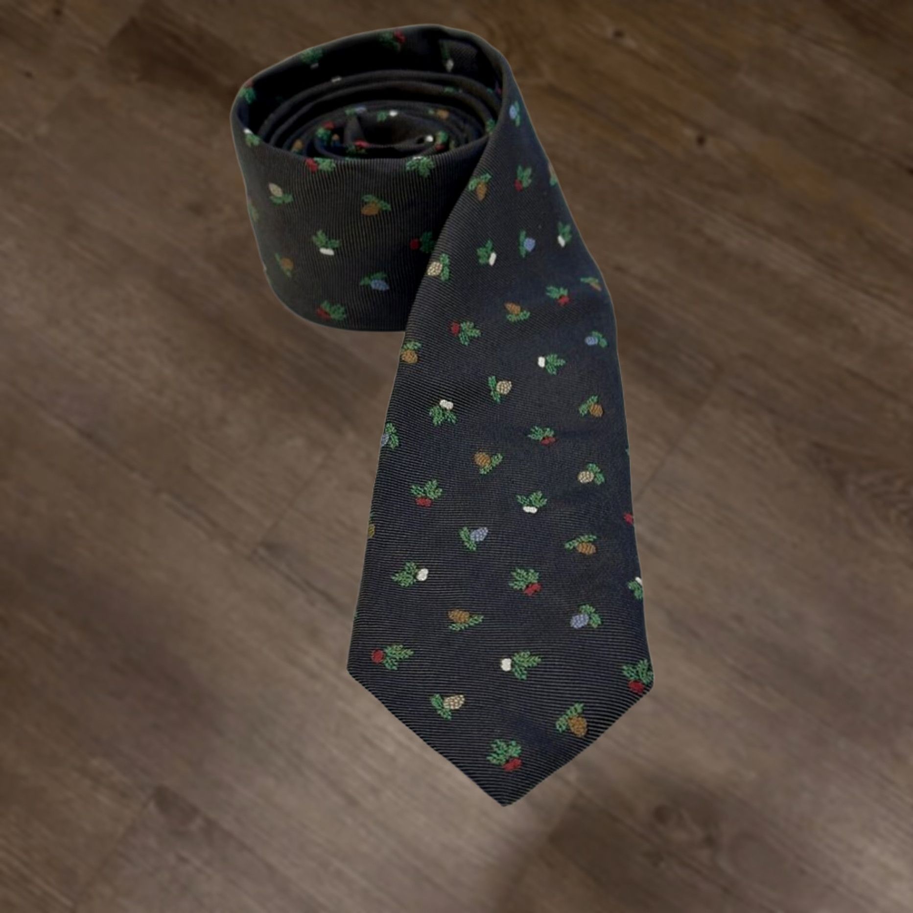 Vineyard Vines Vineyard Vines Necktie Mens Dark Brown Winter Green Floral Silk NEW Geometric Pattern Holiday Christmas Logo Accent One Size Classic"} Size ONE SIZE - 1 Thumbnail