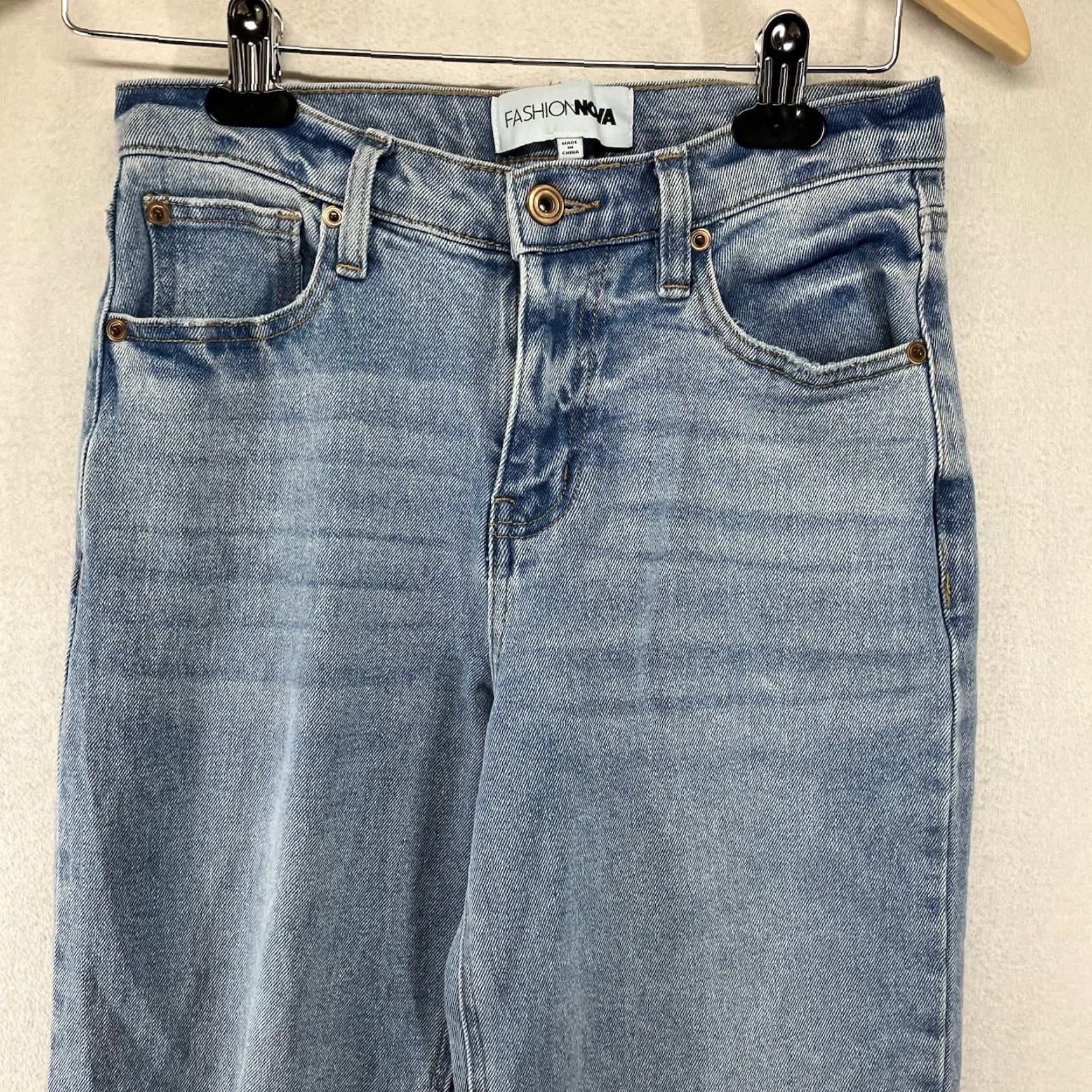 Fashion Nova VINTAGE Fashion Nova Women's Jeans Size 3 27x30 Blue Distressed Straight High-Rise Casual Denim Womens Size 26" / US 2 / IT 38 - 7 Thumbnail