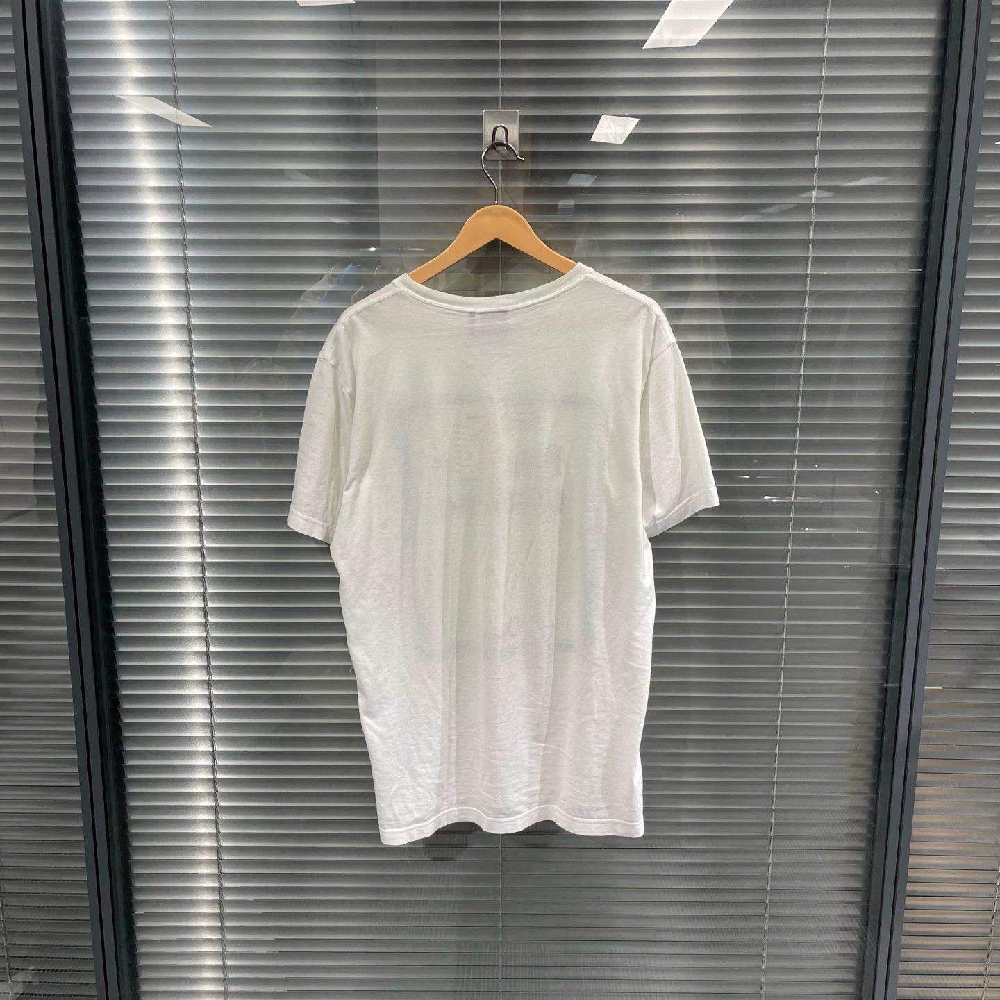 Dior Dior Book 26 Cover Slogan embroidered short sleeve M Size US M / EU 48-50 / 2 - 2 Thumbnail