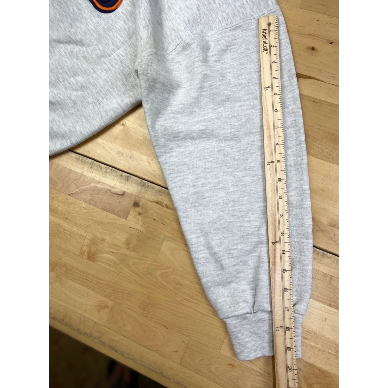 Vintage VINTAGE Syracuse University Sweatshirt XL Gray USA EmbroideredPullover Unisex Adults Sweatshirt Embroidered USA Gray XL Syracuse University Sweatshirt Size US XL / EU 56 / 4 - 7 Thumbnail