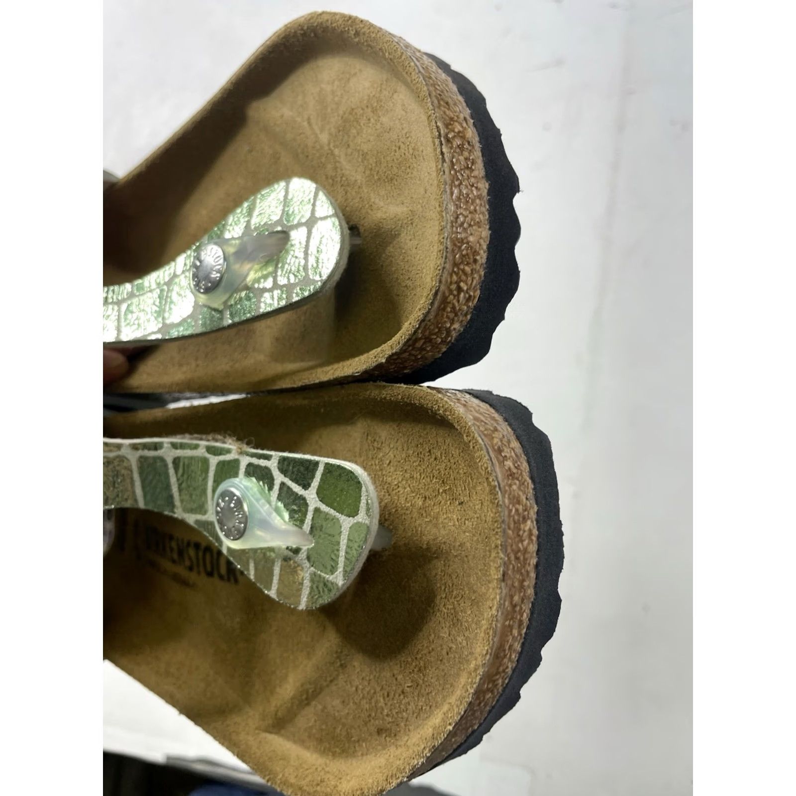 Birkenstock Birkenstock Gizeh Thong Sandals Gator Gleam Pearl Light Mint Silver US 7 EUR 38 Sandal Women Adults - Size US 7 / IT 37 - 5 Thumbnail