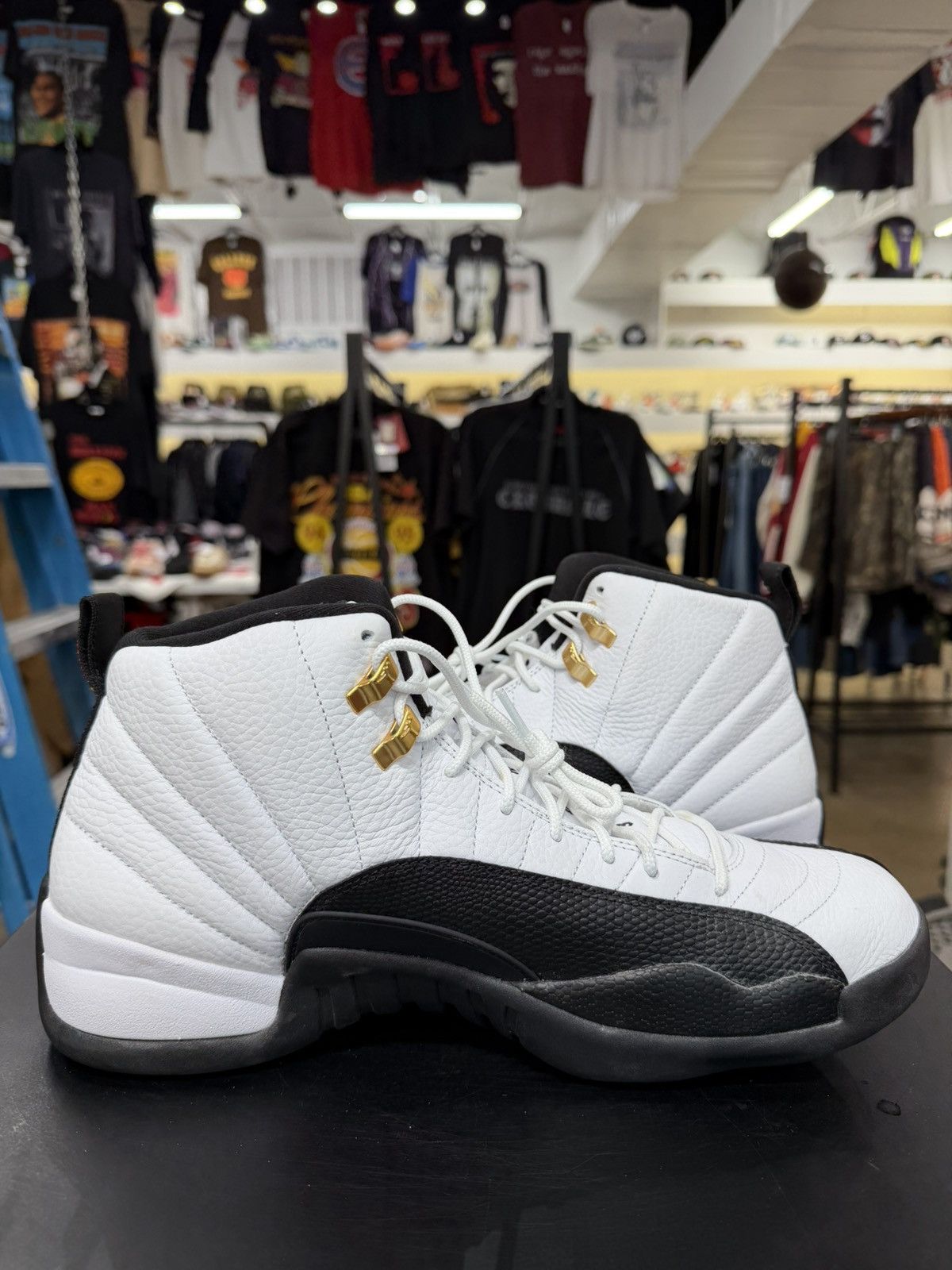 Jordan Brand Air Jordan 12 Taxi Size 13 (2025) Size US 13 / EU 46 - 3 Thumbnail