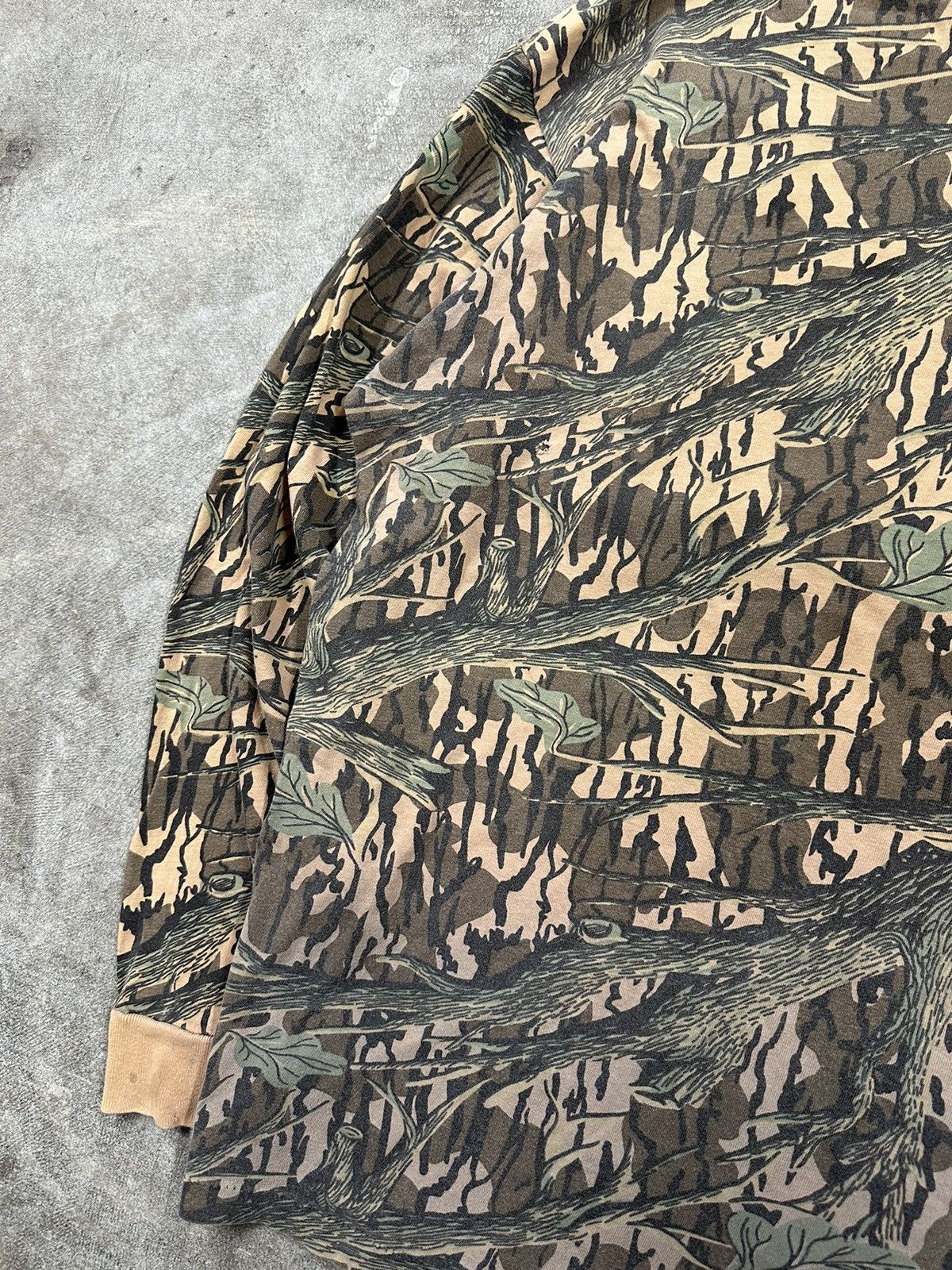 Mossy Oaks Vintage 90s Mossy Oak Original Camo LS Pocket T-Shirt Size US XL / EU 56 / 4 - 6 Thumbnail