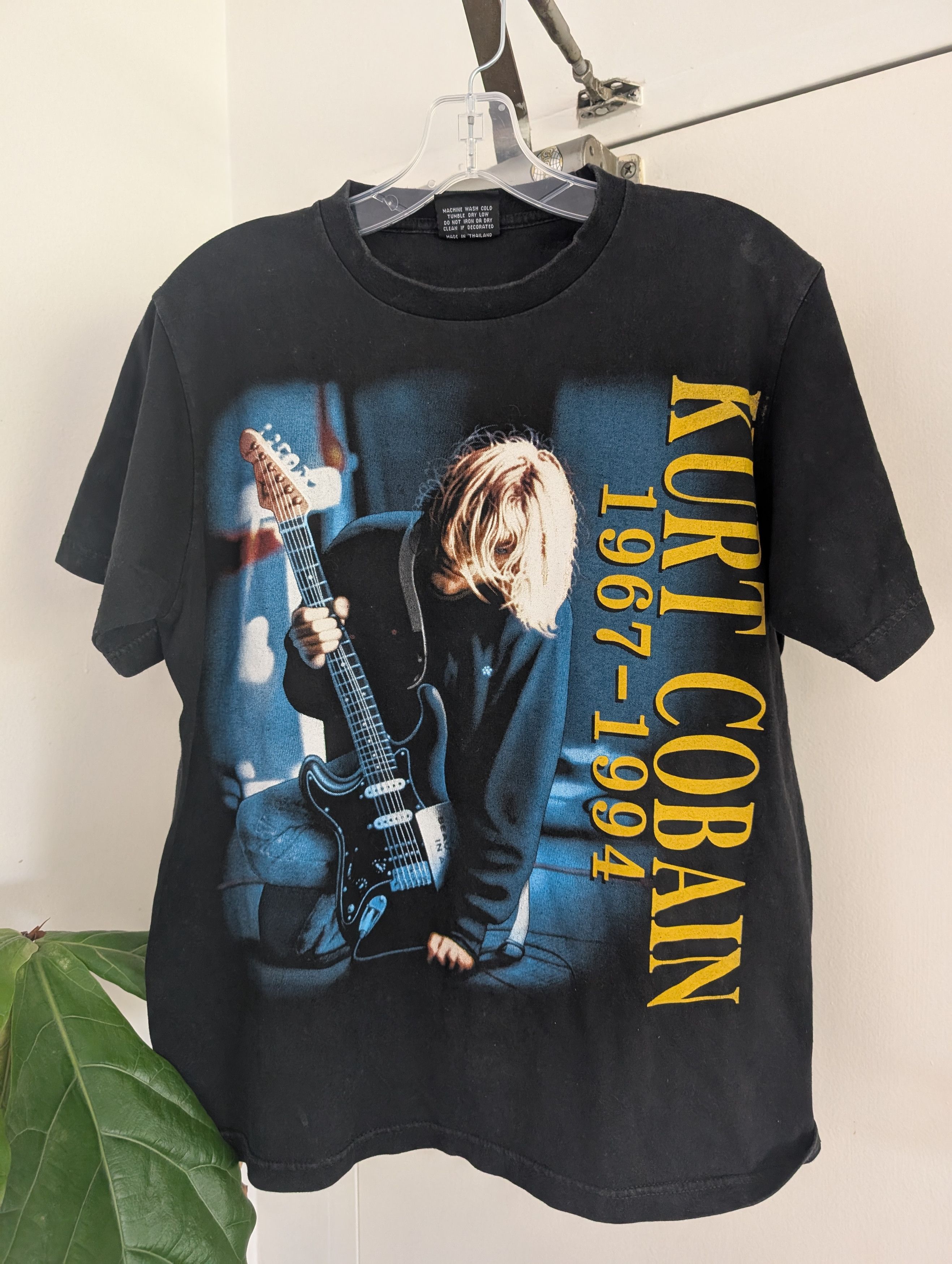Kurt Cobain 1967-1994 T-shirt Black size M