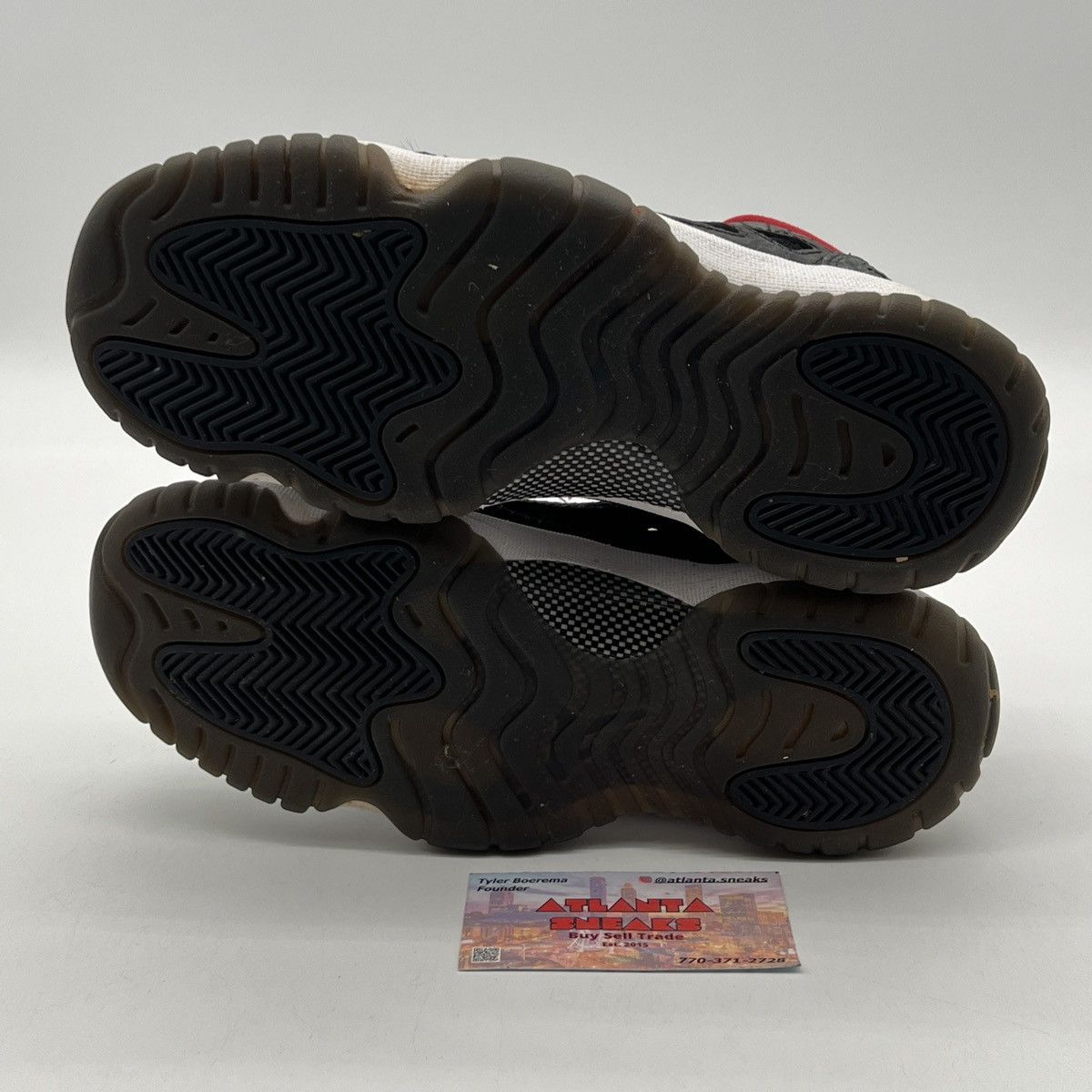 Jordan Brand Air Jordan 11 low gs 2011 Size US 6 / EU 39 - 7 Thumbnail