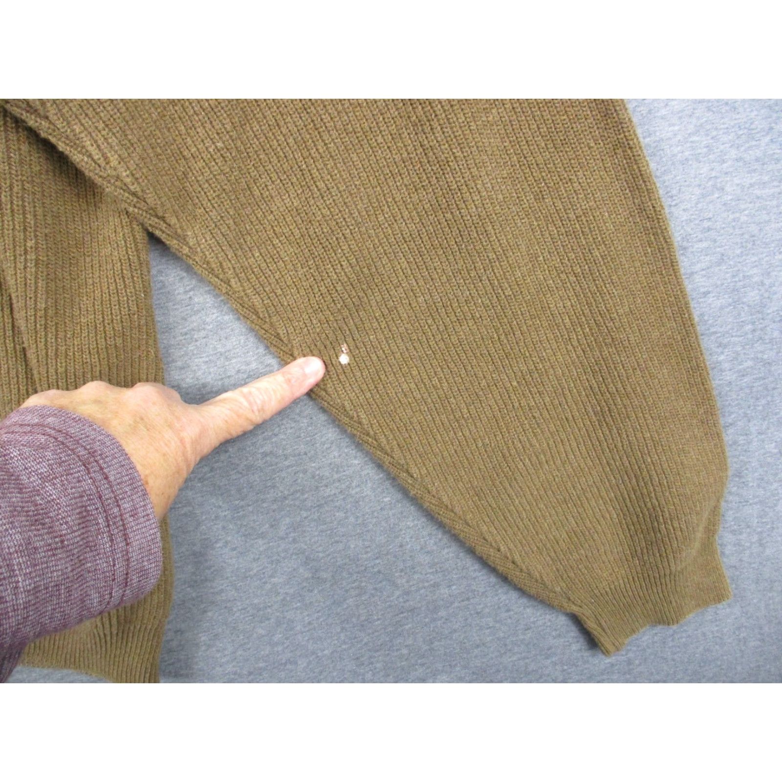 Eddie Bauer VINTAGE Eddie Bauer Sweater XL Brown Tight Knit Made in USA Sweatshirt Pullover Crew Neck Men Knit Cotton USA 80s 90s Authentic casual Rare Wardrobe Size US XL / EU 56 / 4 - 6 Thumbnail