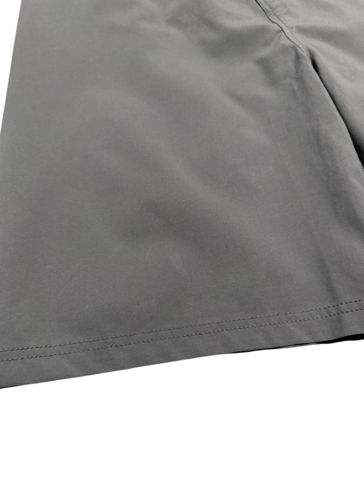 Oakley Vintage Oakley Shorts Big Logo Swimwear Surfing Style Y2K Size US 36 / EU 52 - 5 Thumbnail