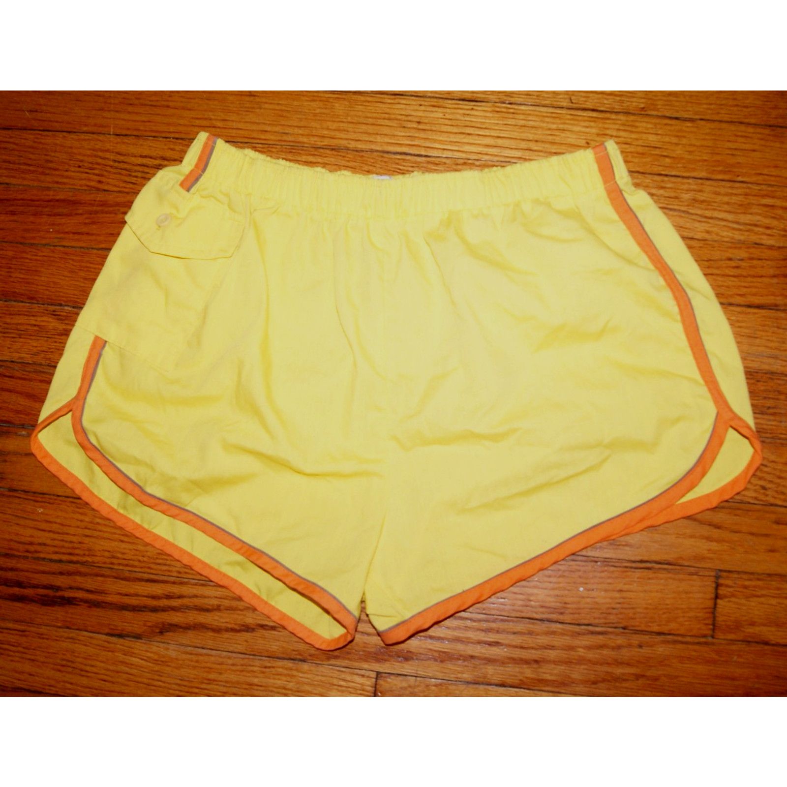 Vintage VTG 70s 80 Yellow Short S Athletic Shorts Side Pocket Stripe Size US 28 / EU 44 - 1 Thumbnail