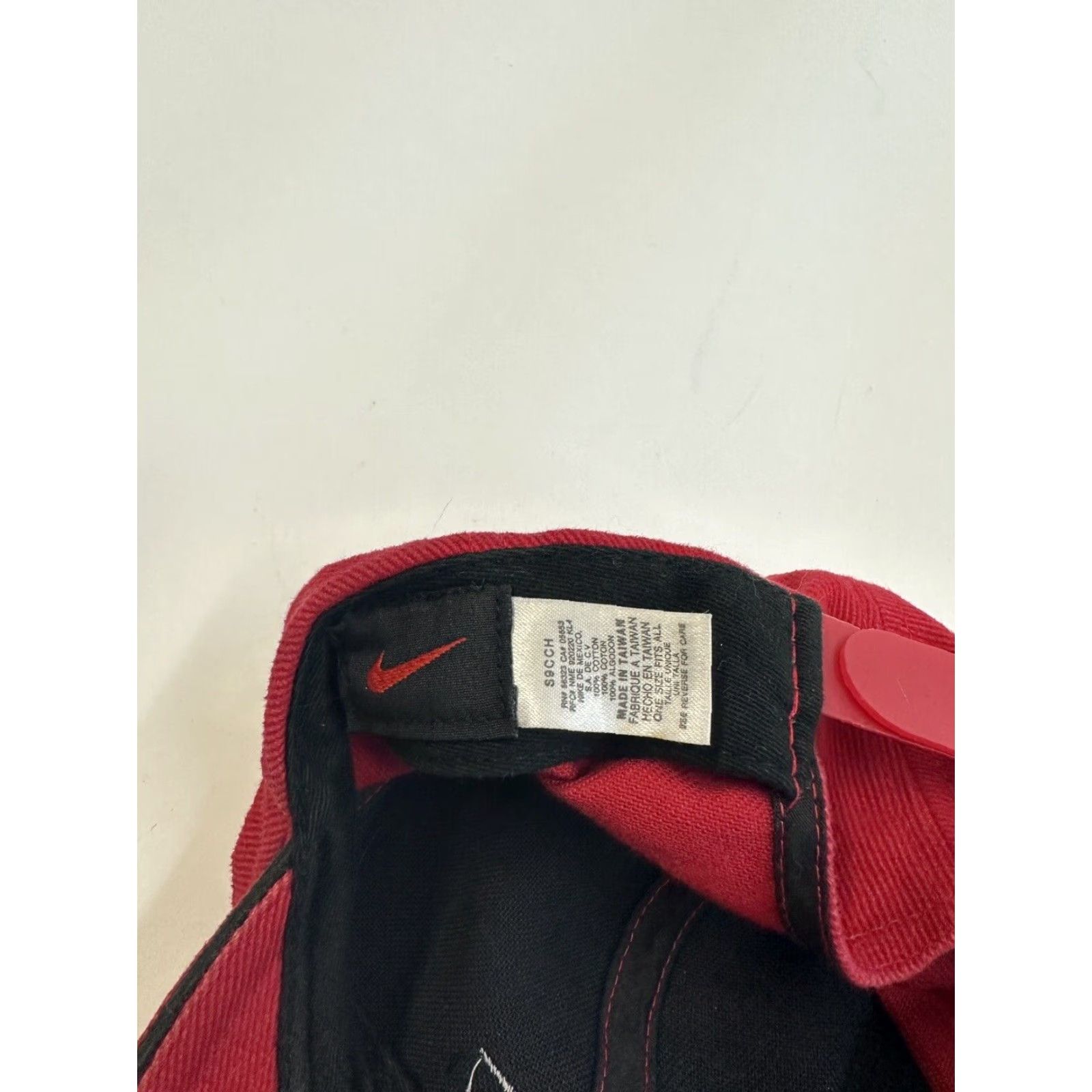 Nike VINTAGE Nike Hat Adult Red Adjustable Snapback Size ONE SIZE - 6 Thumbnail