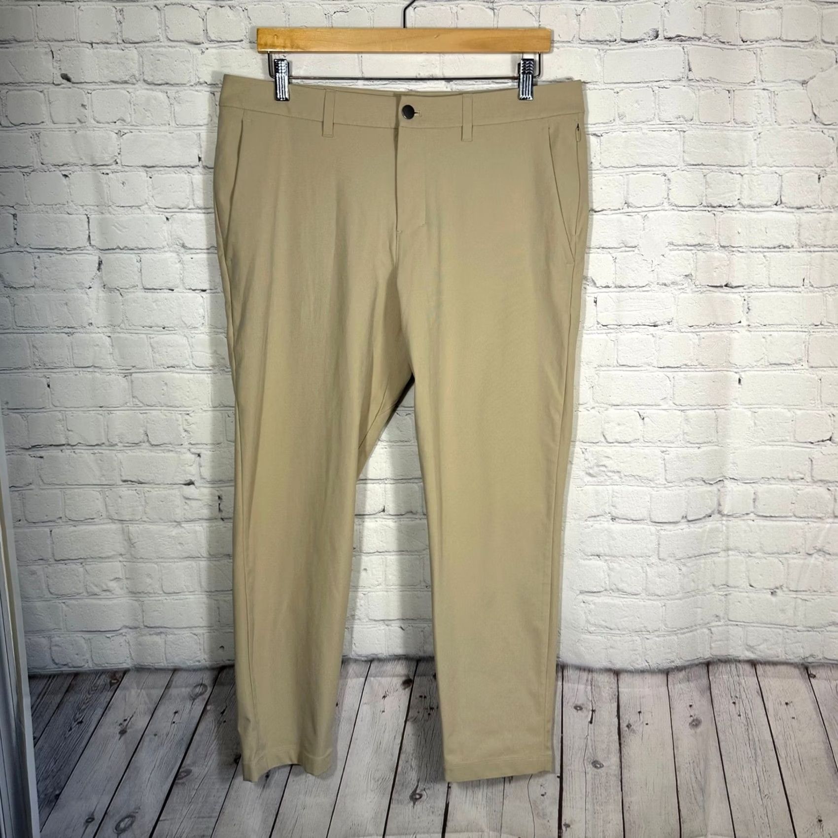 Lululemon Lululemon Commission Slim Fit Pants Mens 33 Khaki Golf Chino Trousers LM5AQYS Straightened? Size US 35 - 2 Thumbnail