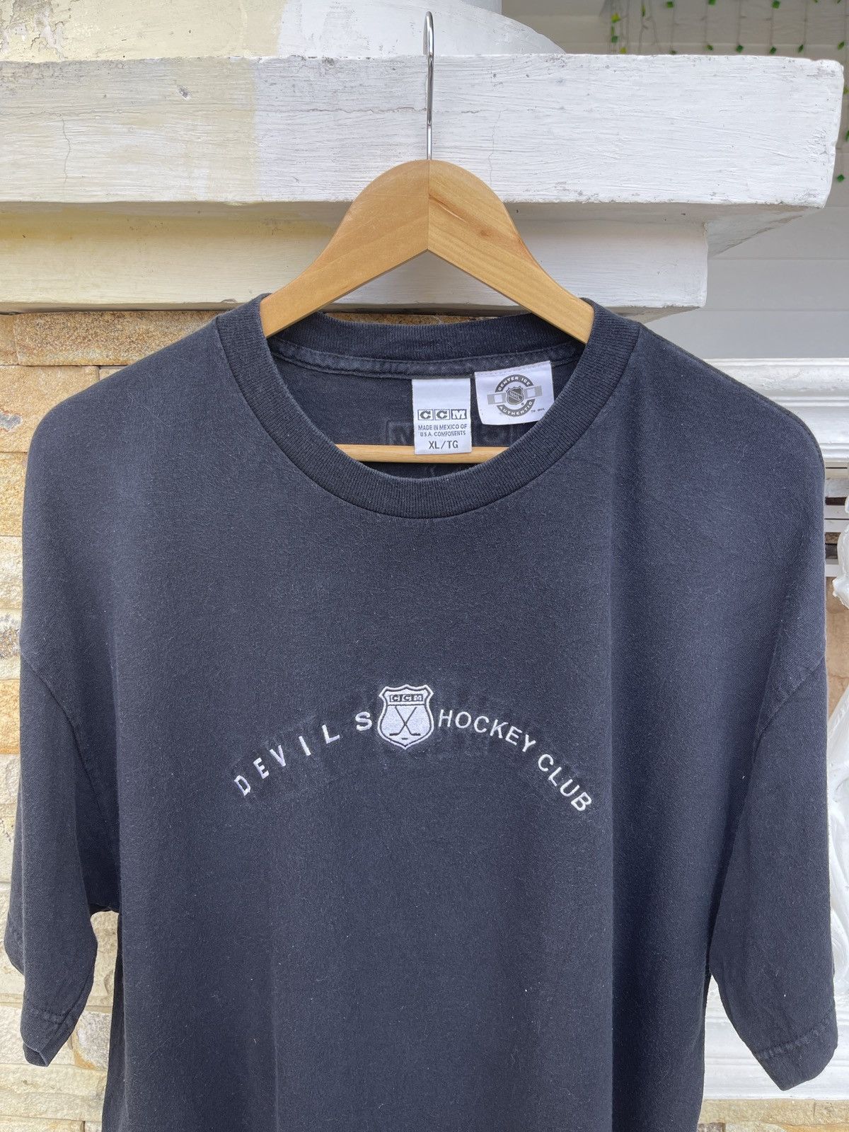 Ccm × NHL × Vintage Last Drop🔥Rare🔥Vintage CCM NHL Hockey Club T-Shirt Size US XL / EU 56 / 4 - 1 Thumbnail
