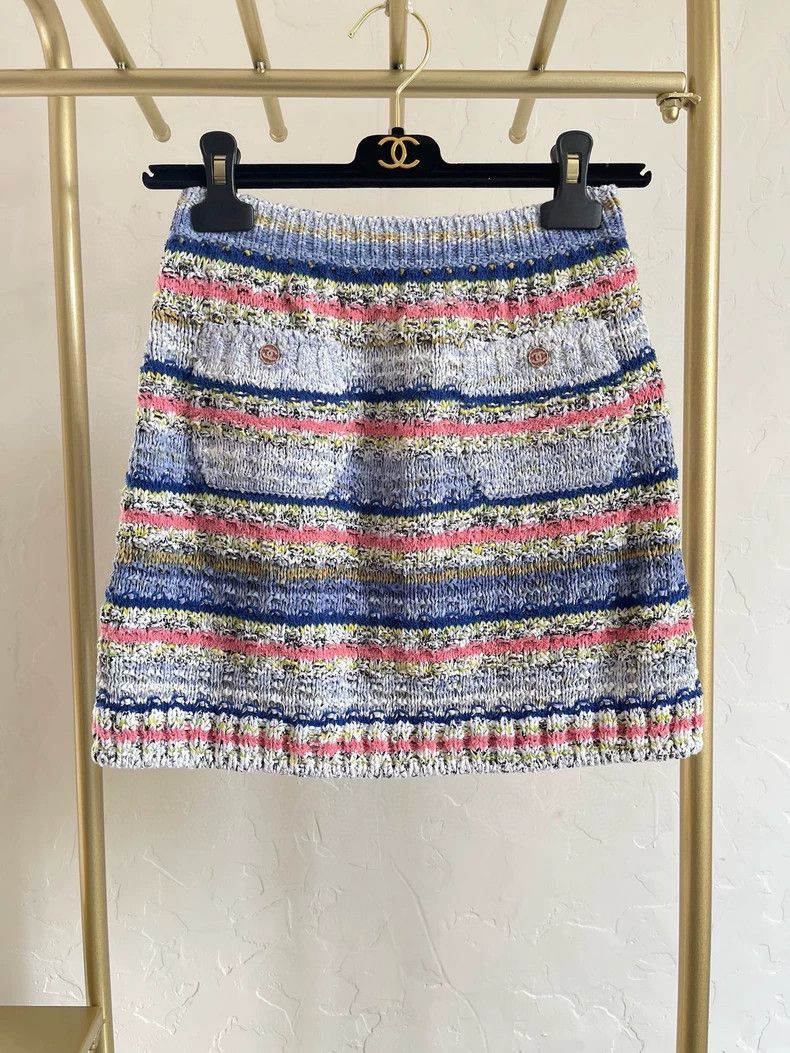 Chanel Chanel 21p colorful skirt Size 25" / US 0 / IT 36 - 2 Thumbnail