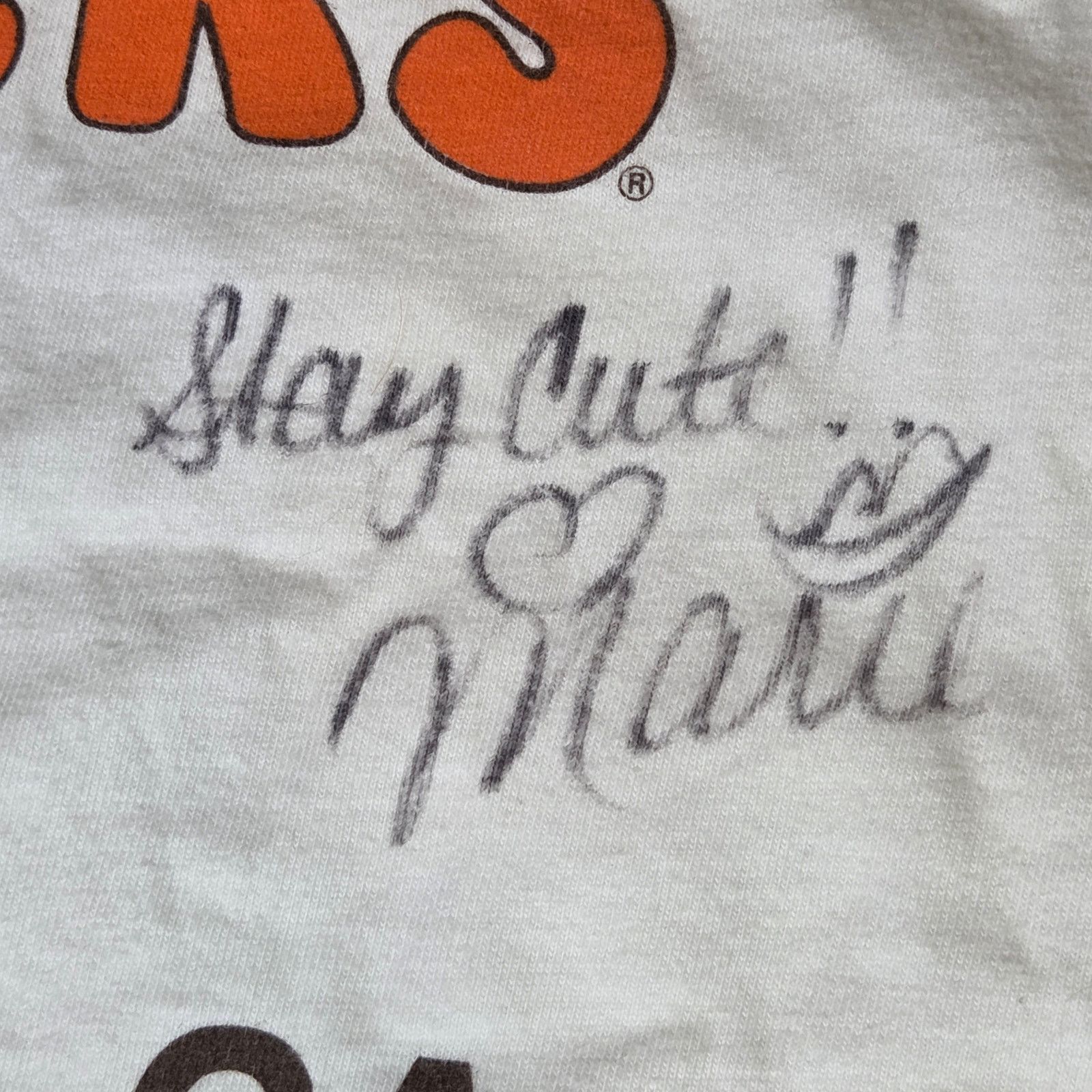 Hanes Hooters Atlanta GA Signed Vintage Tee XL USA Size US XL / EU 56 / 4 - 5 Thumbnail