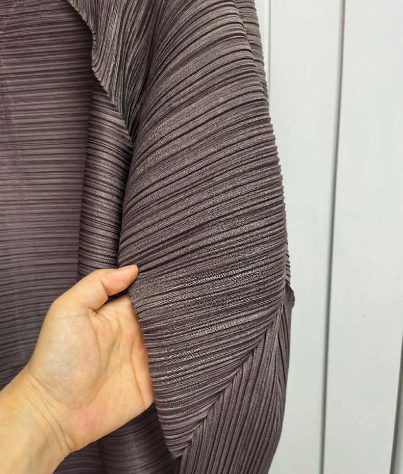 Issey Miyake Issey Miyake Brown pleated long-sleeved top Size XXL / US 16-18 / IT 52-54 - 4 Thumbnail