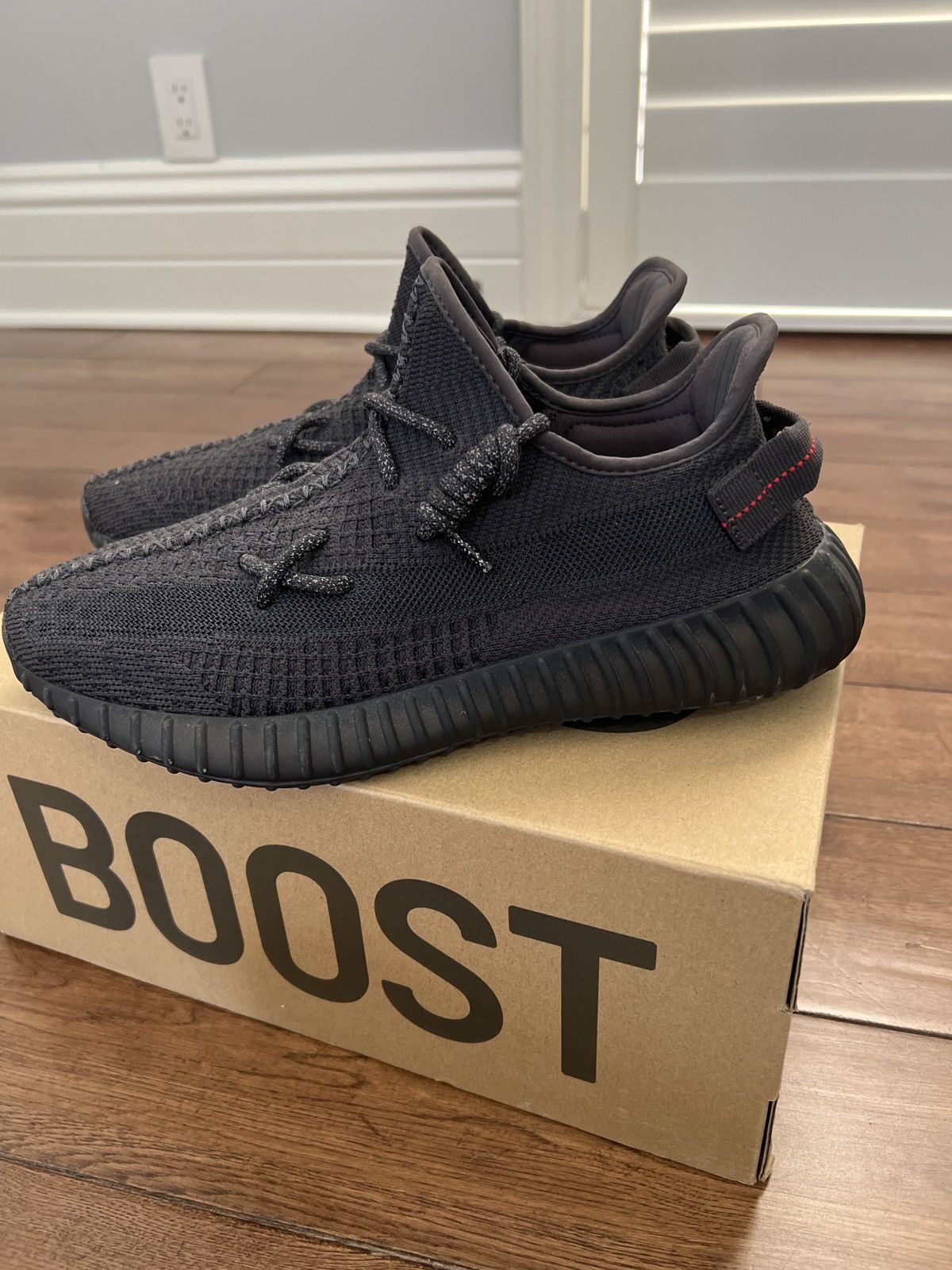 Adidas Yeezy Boost 350 V2 Black (Non - Reflective) Size US 9.5 / EU 42-43 - 4 Thumbnail