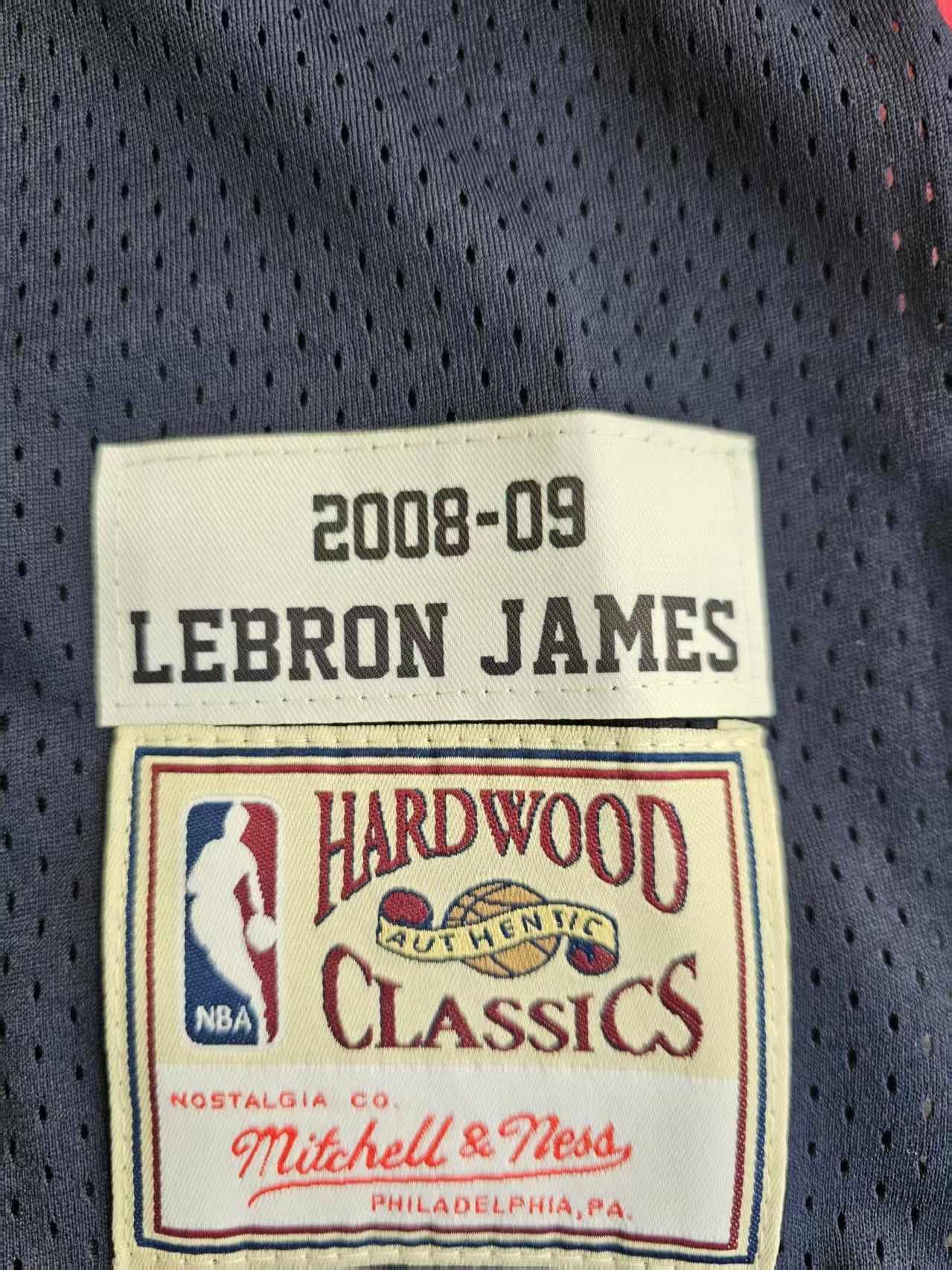 NBA Cleveland Cavaliers #23 LeBron James Jersey Blue Size US M / EU 48-50 / 2 - 3 Thumbnail