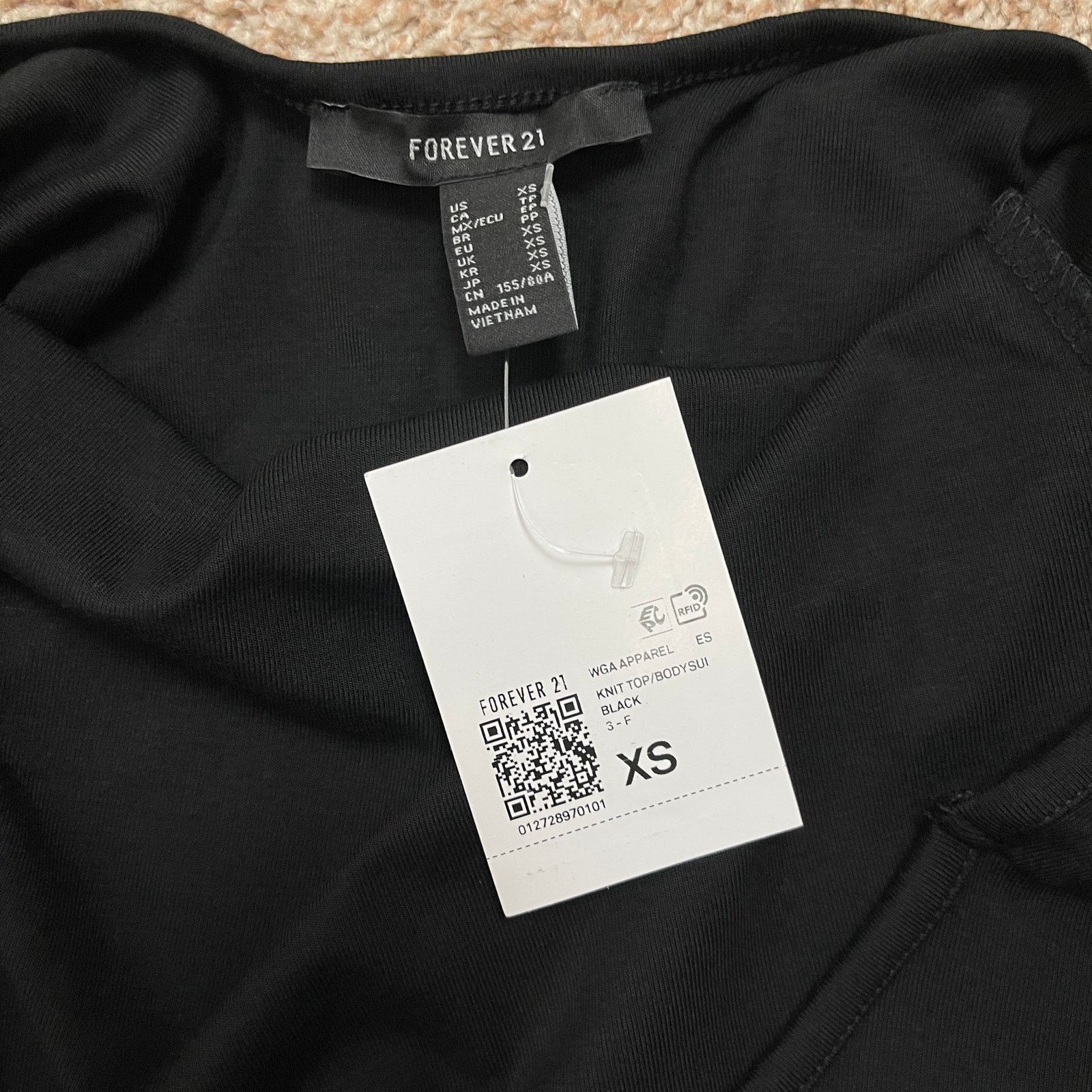 Forever 21 Forever 21 Low Scoop Back Short Sleeve Bodysuit Black NWT XS Size XS / US 0-2 / IT 36-38 - 22 Thumbnail