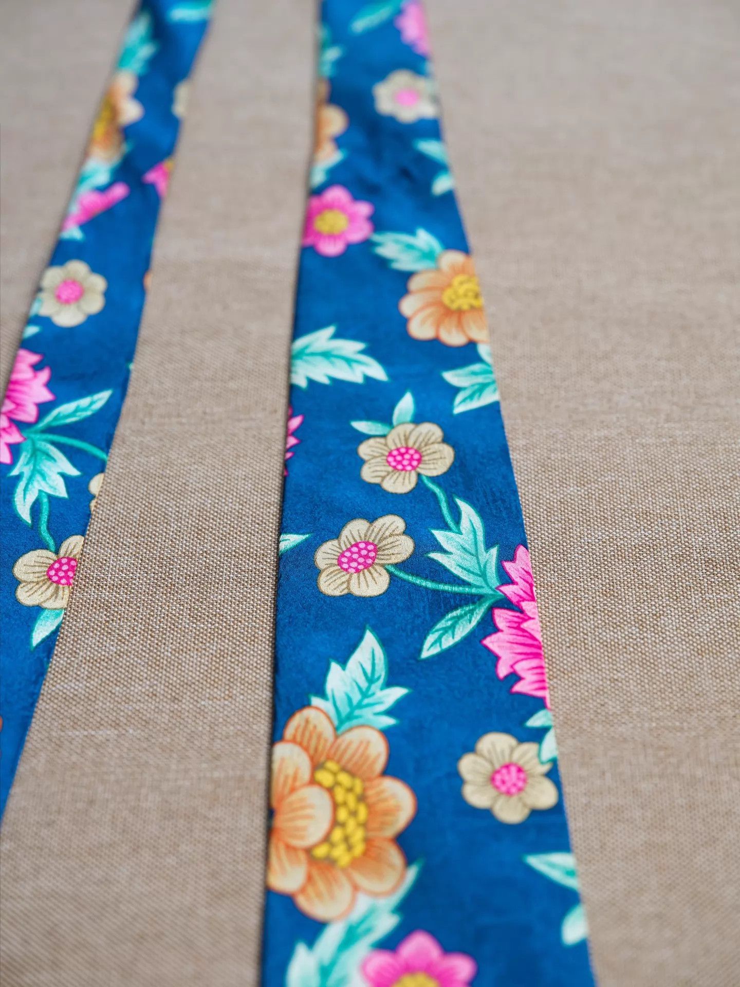 Yohji Yamamoto Yohji Yamamoto Silk Floral Tie (Chrysanthemum & Herbal) Size ONE SIZE - 3 Thumbnail