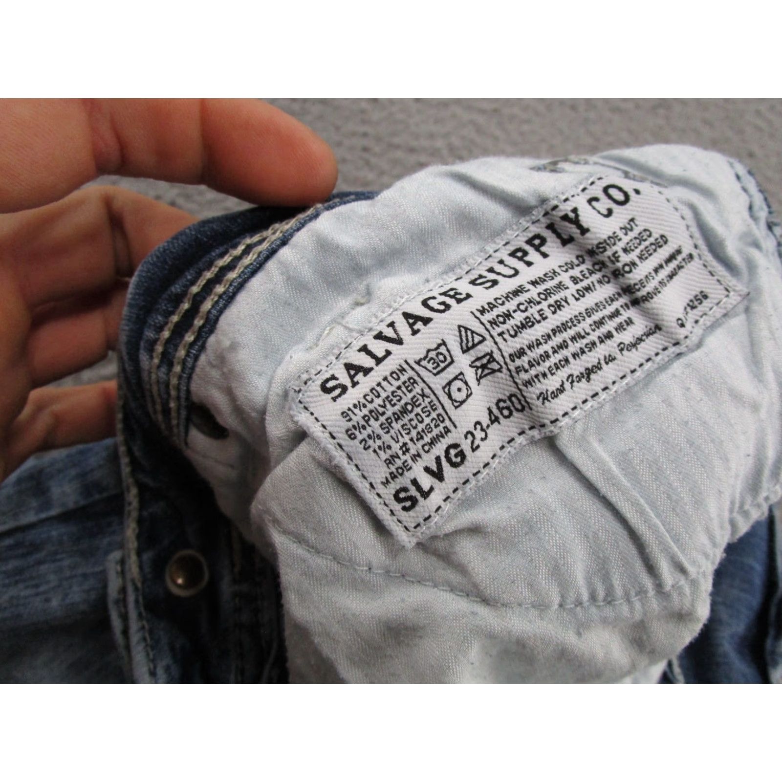 Vintage Salvage Jeans Buckle Blue Distressed Denim Straight Leg 32x27 Read Hemmed Men 5-Pocket Design Size 32 Regular Inseam 27 Vintage No Size US 32 / EU 48 - 6 Thumbnail