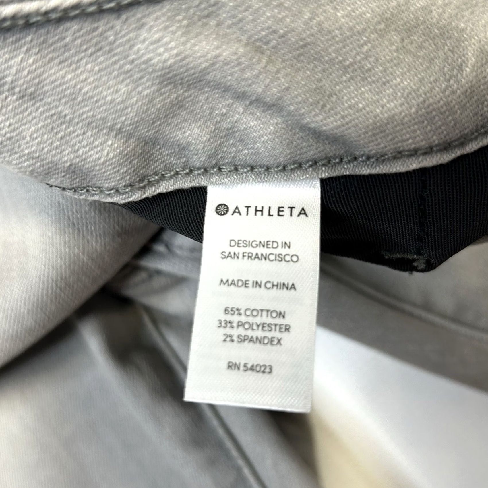 Athleta Athleta Sculptek Gray Crop Skinny Jeans Size 8 Inseam 26” Kenai Wash Denim Stretch Size 30" / US 8 / IT 44 - 5 Thumbnail