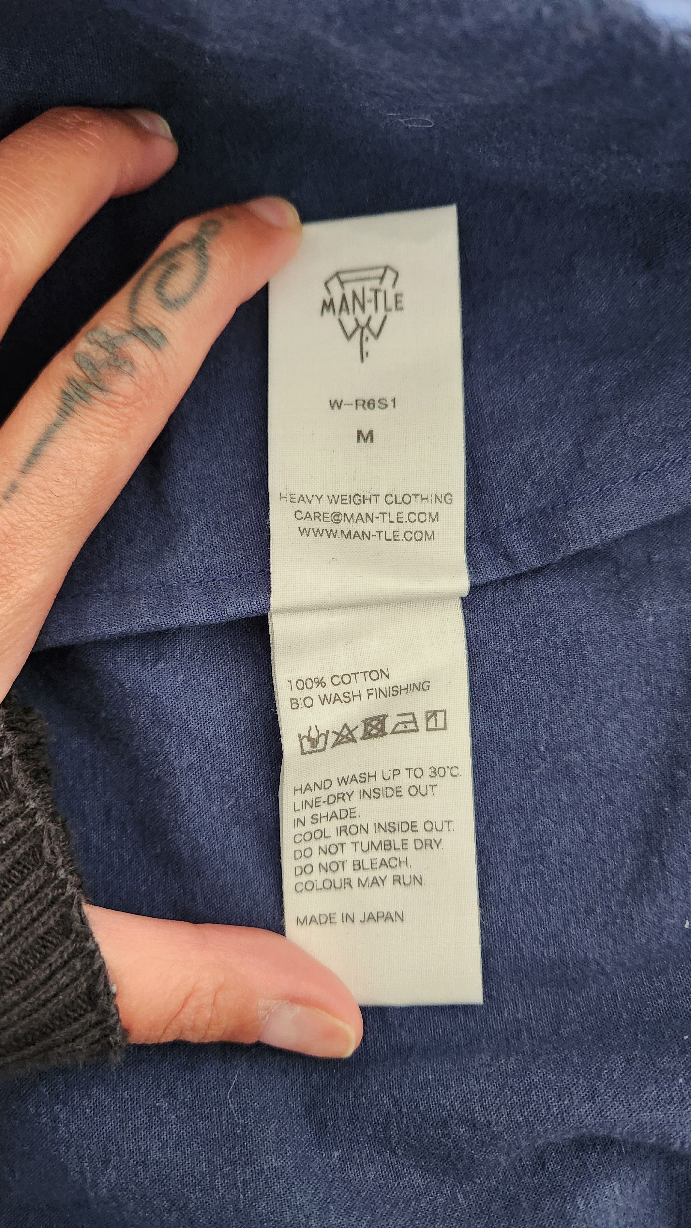 MAN-TLE Man-tle R6 WS1 Navy Wash Cropped Shirt (Bio Wash) Size M / US 6-8 / IT 42-44 - 6 Thumbnail