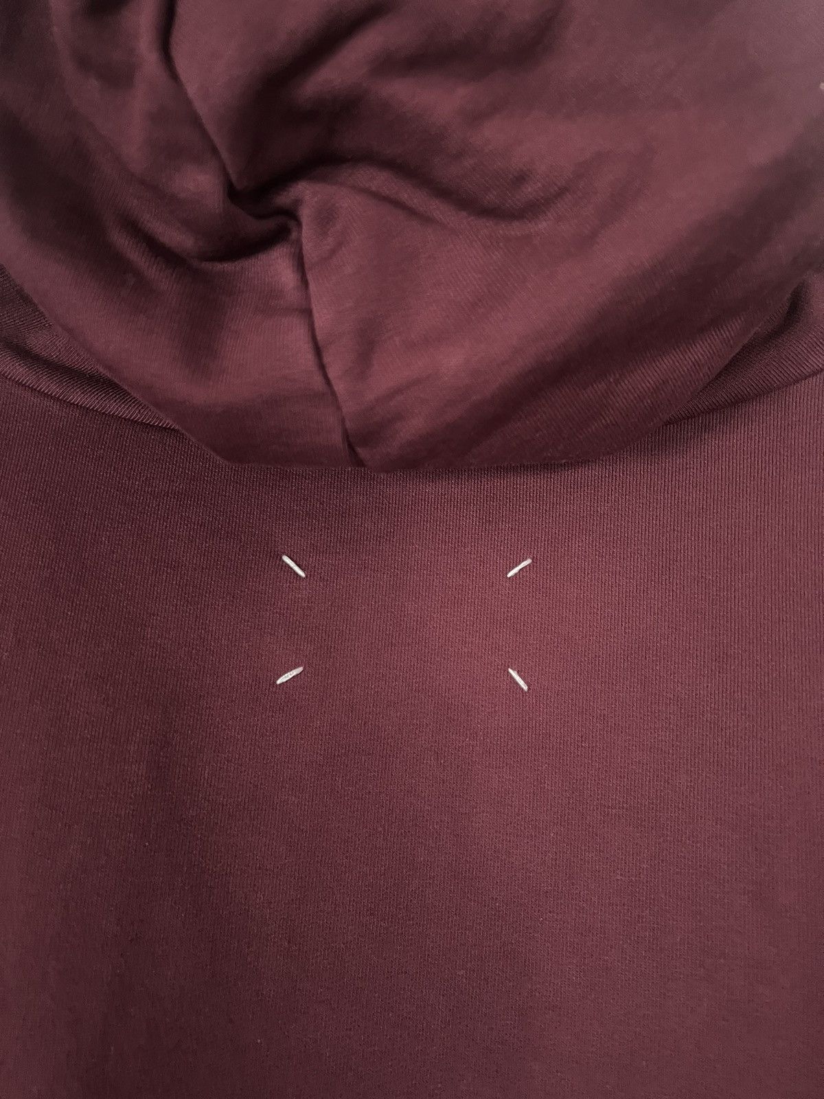 Maison Margiela Maison Margiela Burgundy Embroidered Hoodie Size US XL / EU 56 / 4 - 4 Thumbnail