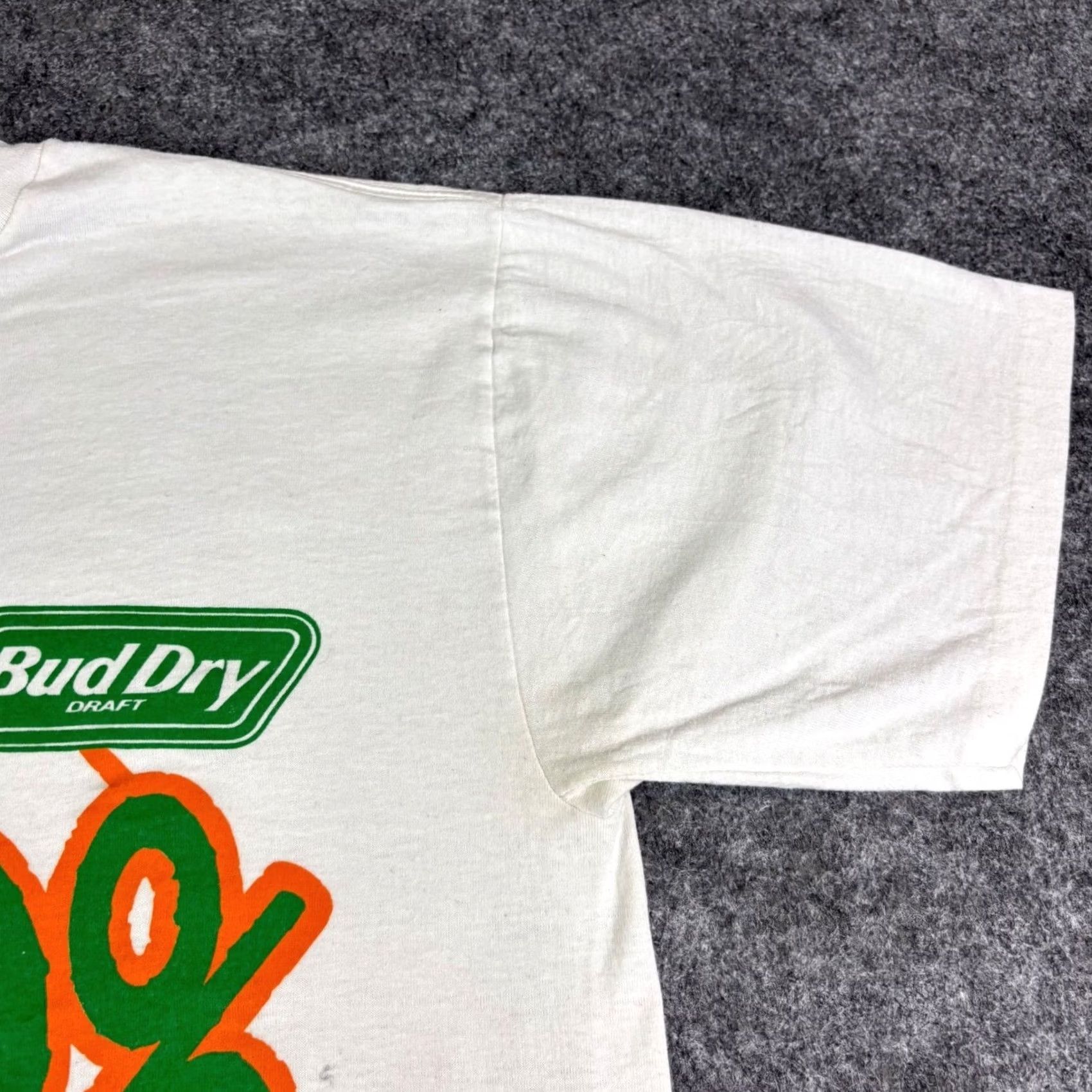 Budweiser VINTAGE Bud Light Irish T-Shirt XL White 1990s USA St Patricks Day Men Graphic Tee Short Sleeve Cotton Sportswear 1991 Budweiser Shirt XL Mens Size US XL / EU 56 / 4 - 7 Thumbnail