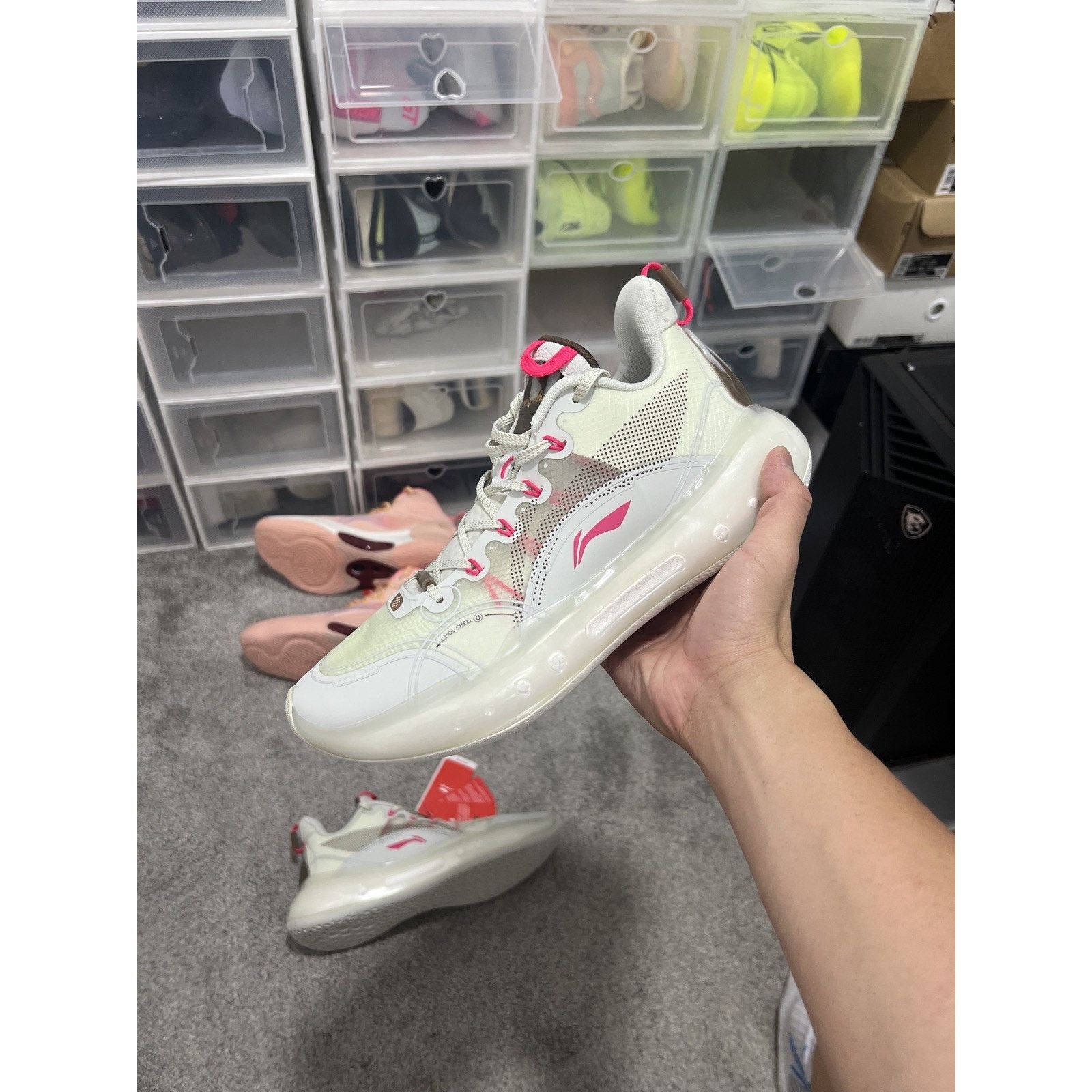Li-Ning Lining Yushuai 14 boom basketball shoes size9 without box Size US 9 / EU 42 - 1 Thumbnail