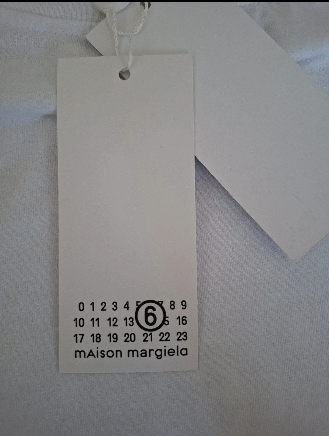 Maison Margiela White Maison Margiela Line 6 T-shirt Size US S / EU 44-46 / 1 - 8 Thumbnail