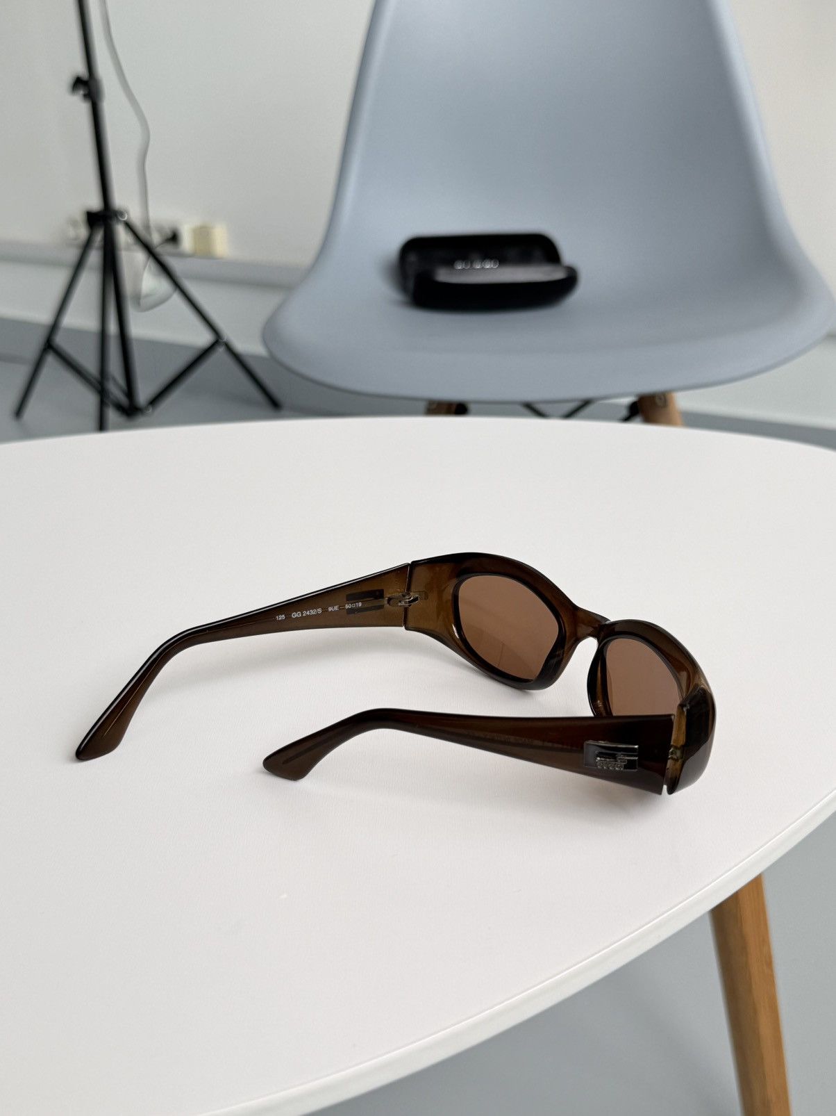 Gucci GUCCI By Tom Ford Sunglasses 2432 Wrap Shield Bella Hadid Size ONE SIZE - 9 Thumbnail