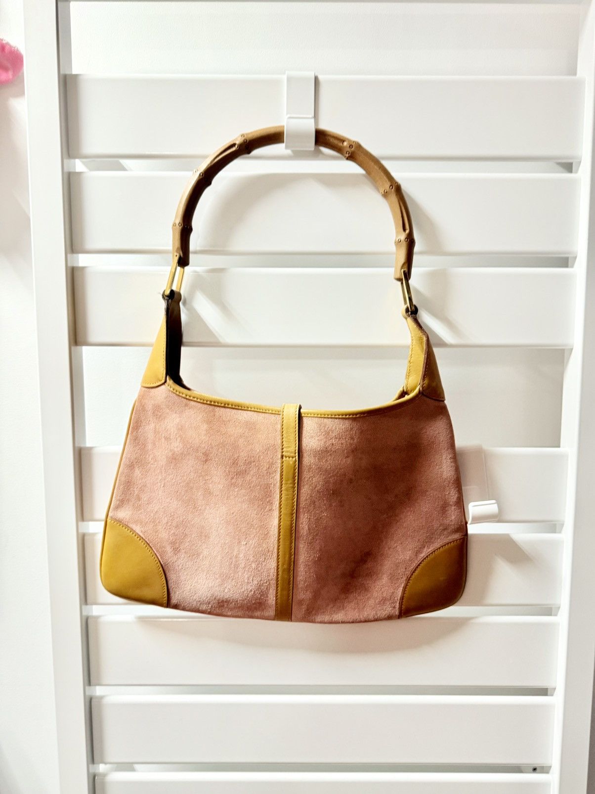 Gucci Gucci Jackie Vintage Handbag in Pink Suede with Bamboo Handl Size ONE SIZE - 9 Thumbnail