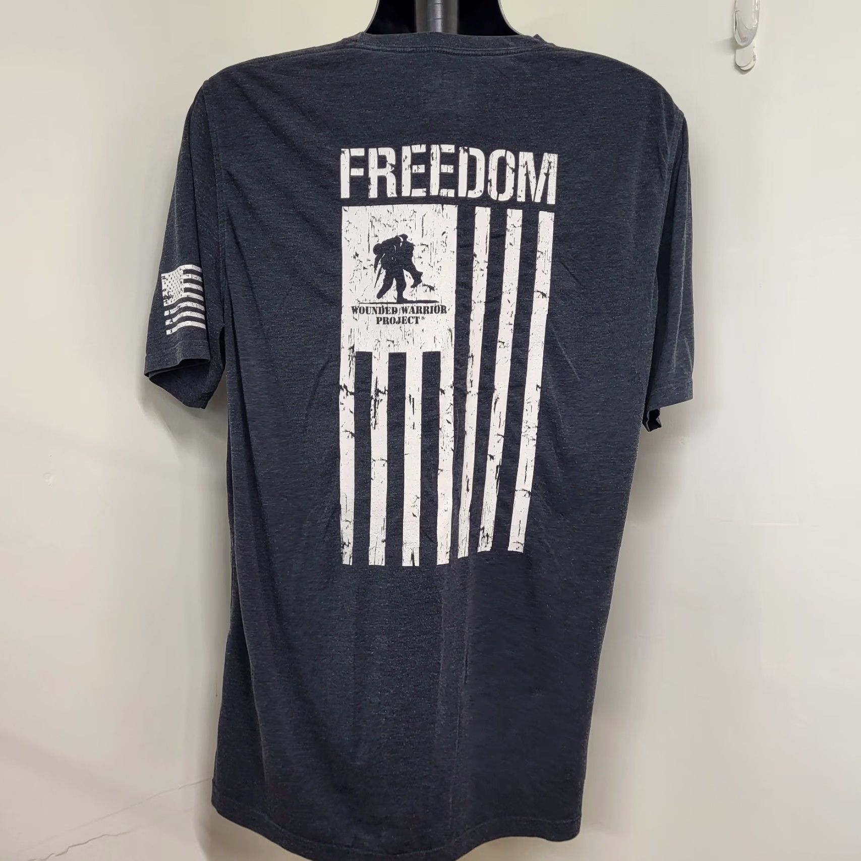 Under Armour Under Armour Flag TShirt Men L Gray White USA Outdoor Cotton Short Sleeve Crew Neck Pullover Shirt Regular Fit Logo Size US L / EU 52-54 / 3 - 2 Thumbnail